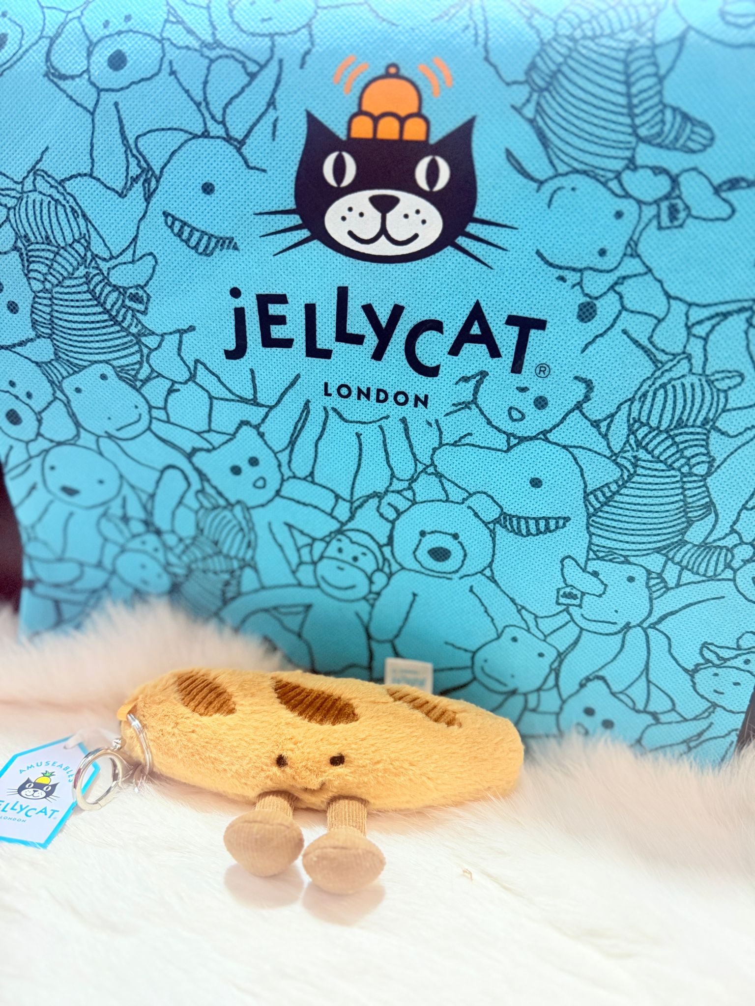 現貨Jellycat ！即買即寄/自取 法棍包keychain 聖誕🎄優惠
