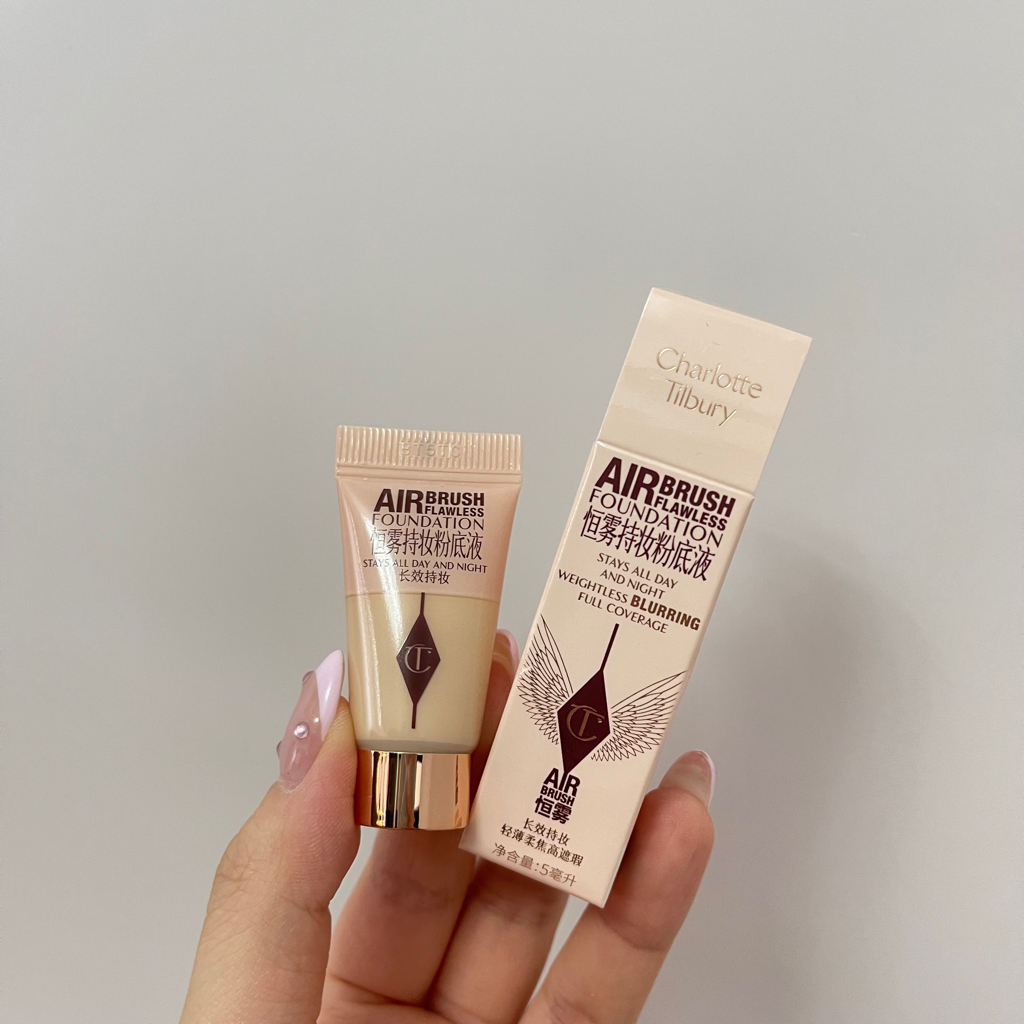 新版！🆕Charlotte Tilbury CT 輕盈無暇粉底液 AIRBRUSH FLAWLESS FOUNDATION
