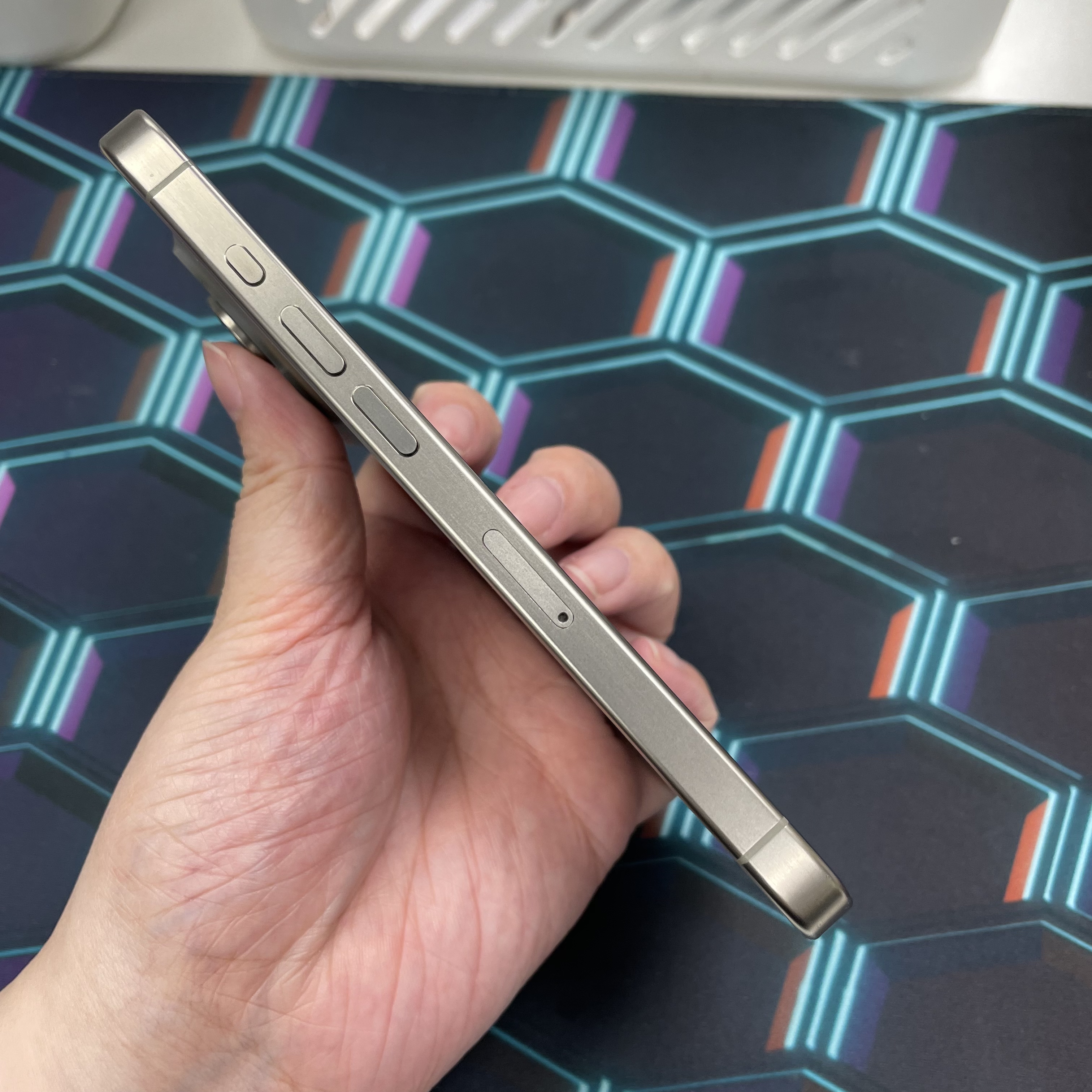 *6447 15 pro 勁靚機 128GB 電88 原色 gray