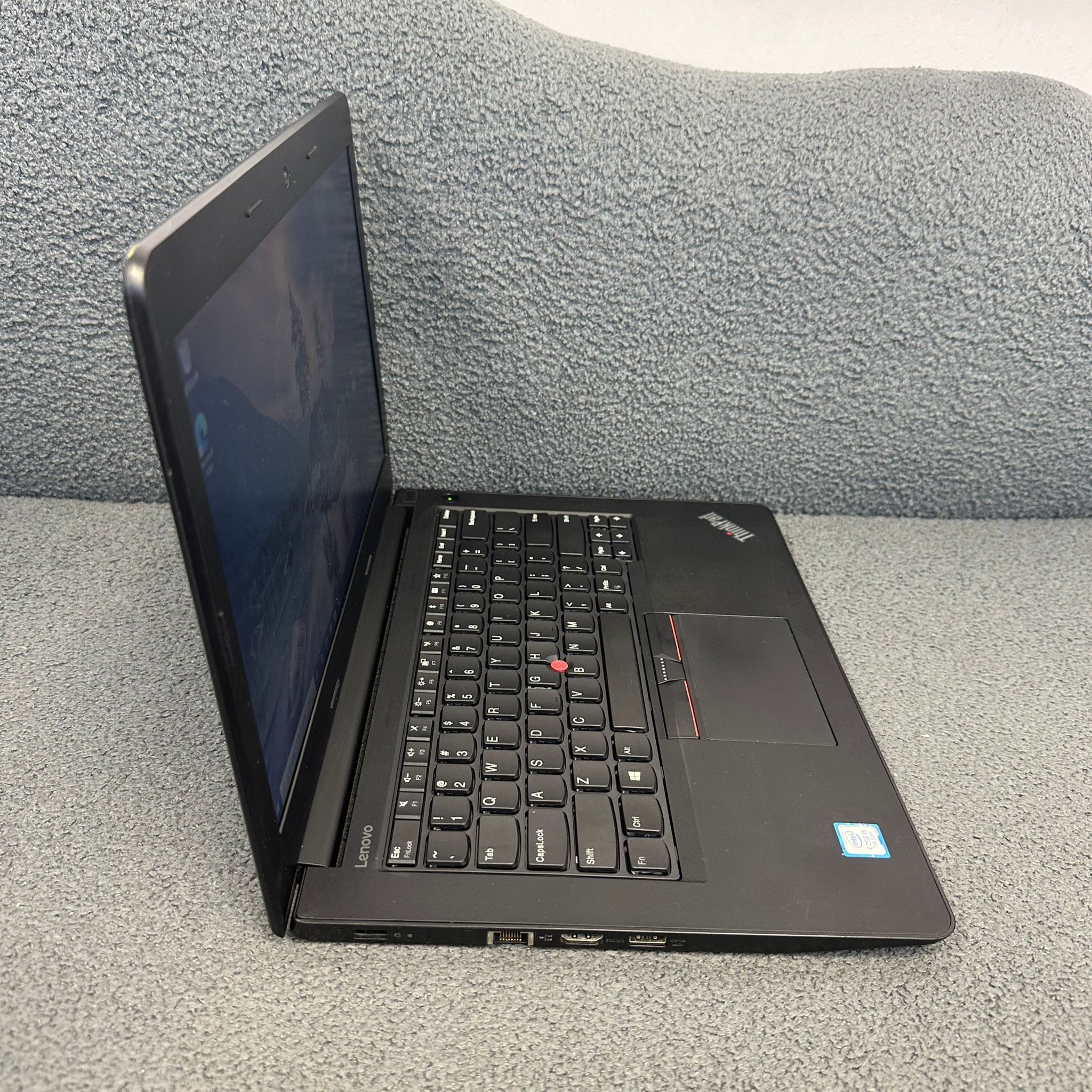 Lenovo E470 i5-7200U/12GB Ram/256GB  ssd/14寸Mon/ Notebook / Laptop / Gaming / Netflix / YouTube / Facebook / Win10 / office/ Work
