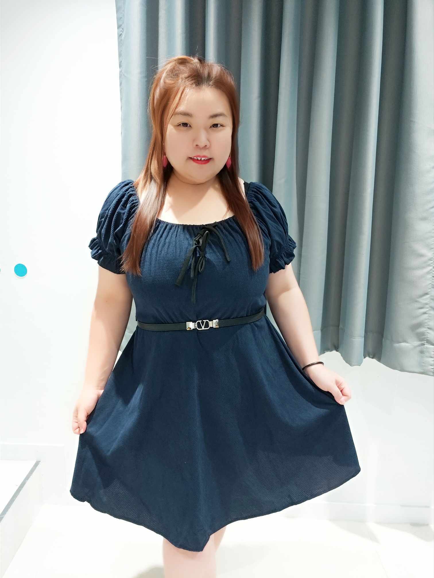 ENB07 THH10 单色简约设计连衣裙 (不包括腰围)