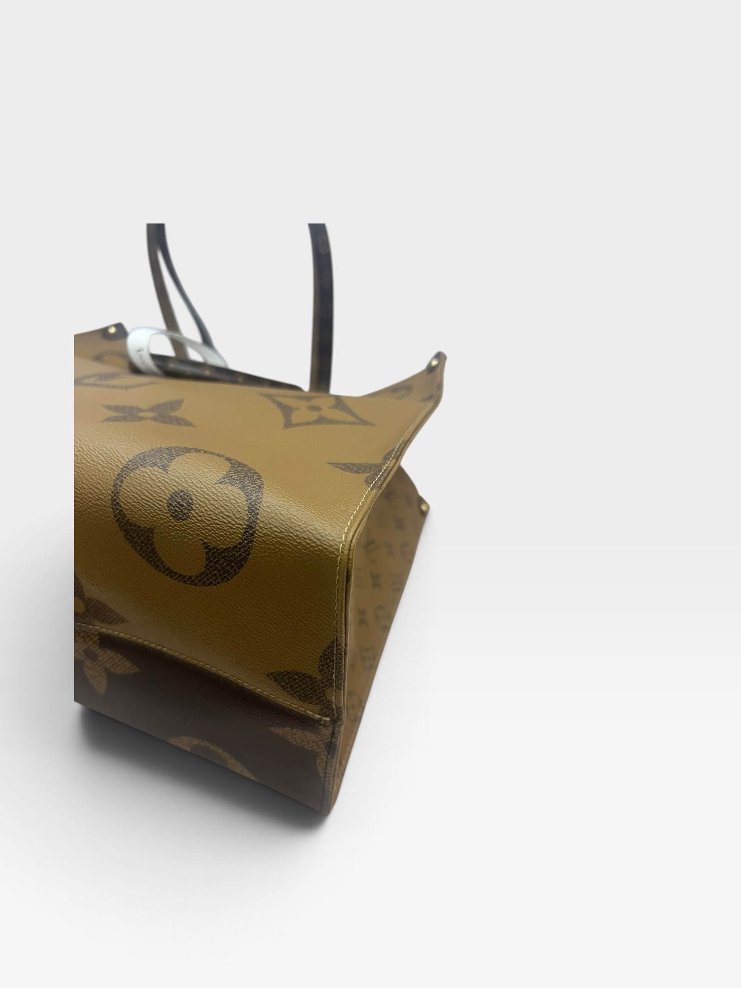 Pre-Owned Louis Vuitton OnTheGo Giant Monogram Reverse Tote Bag/Product Code: 102302