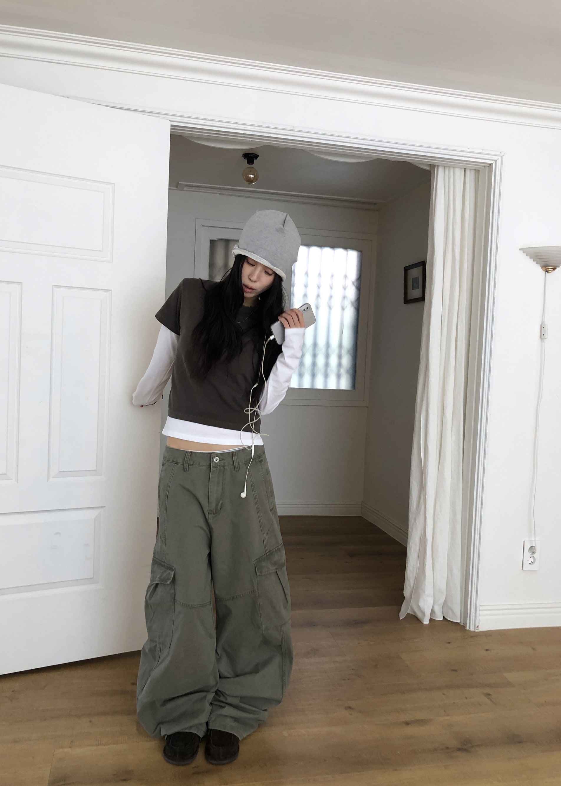 Cotton Wide-Leg Cargo Pants
