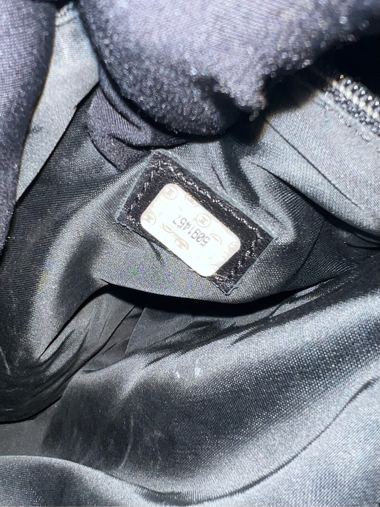 【預訂貨品】CHANEL 黑金魚子醬光面琴譜包