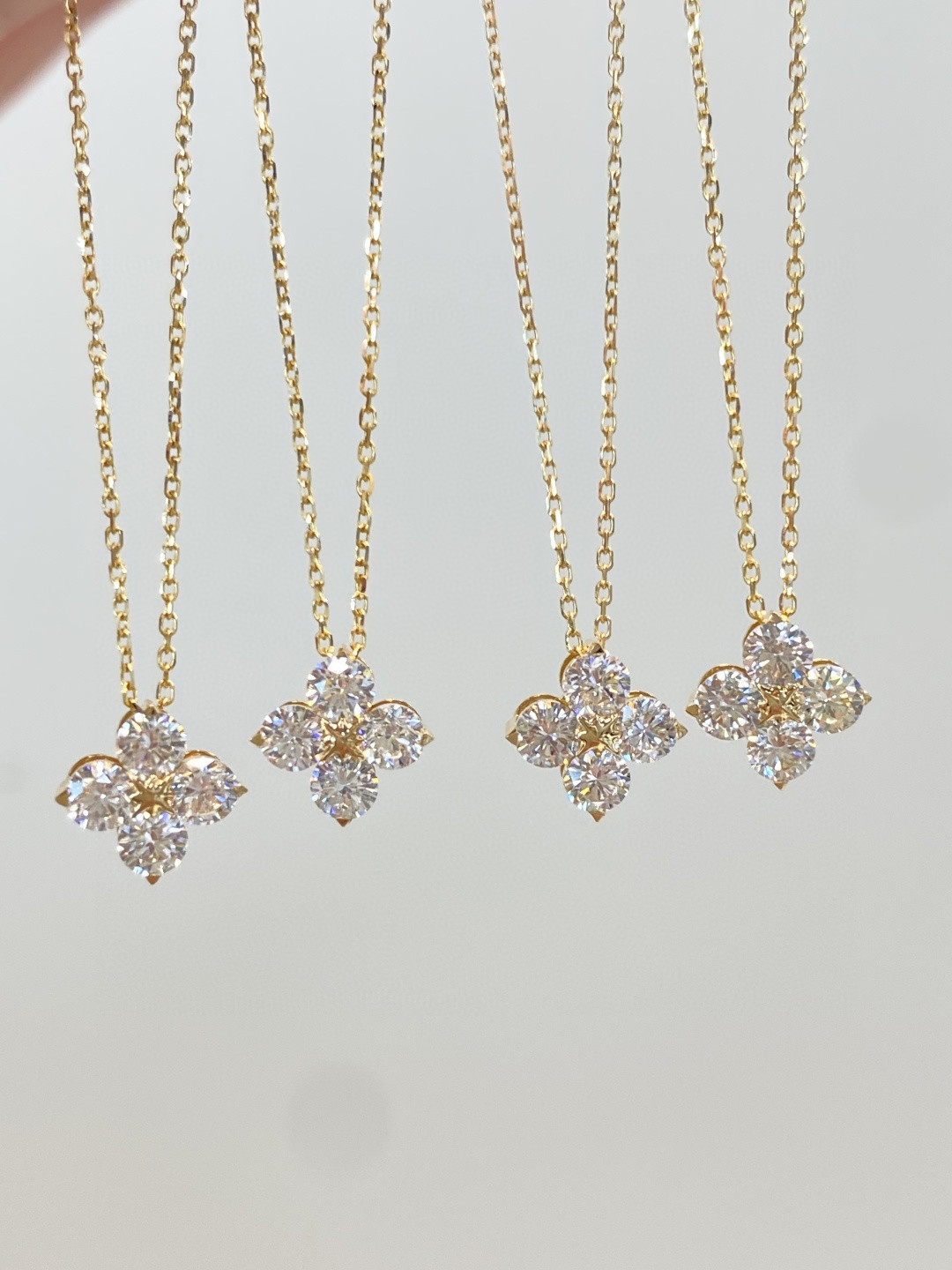 18K Diamond Necklace 