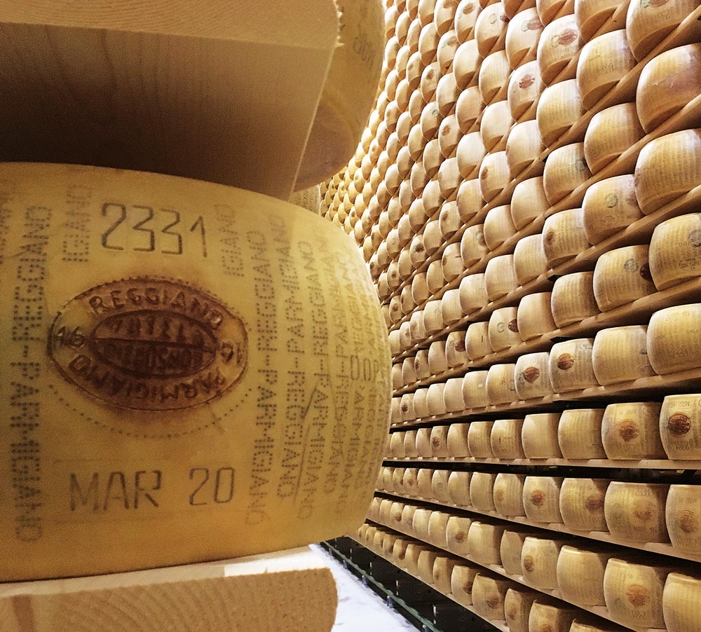 意大利BONI Parmigiano Reggiano 巴馬臣芝士22/24個月Italian BONI Parmigiano Reggiano 22/24 months ±330g