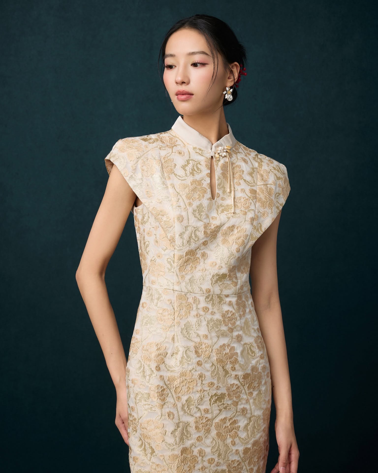 水滴形立领玉珠旗袍 D0353