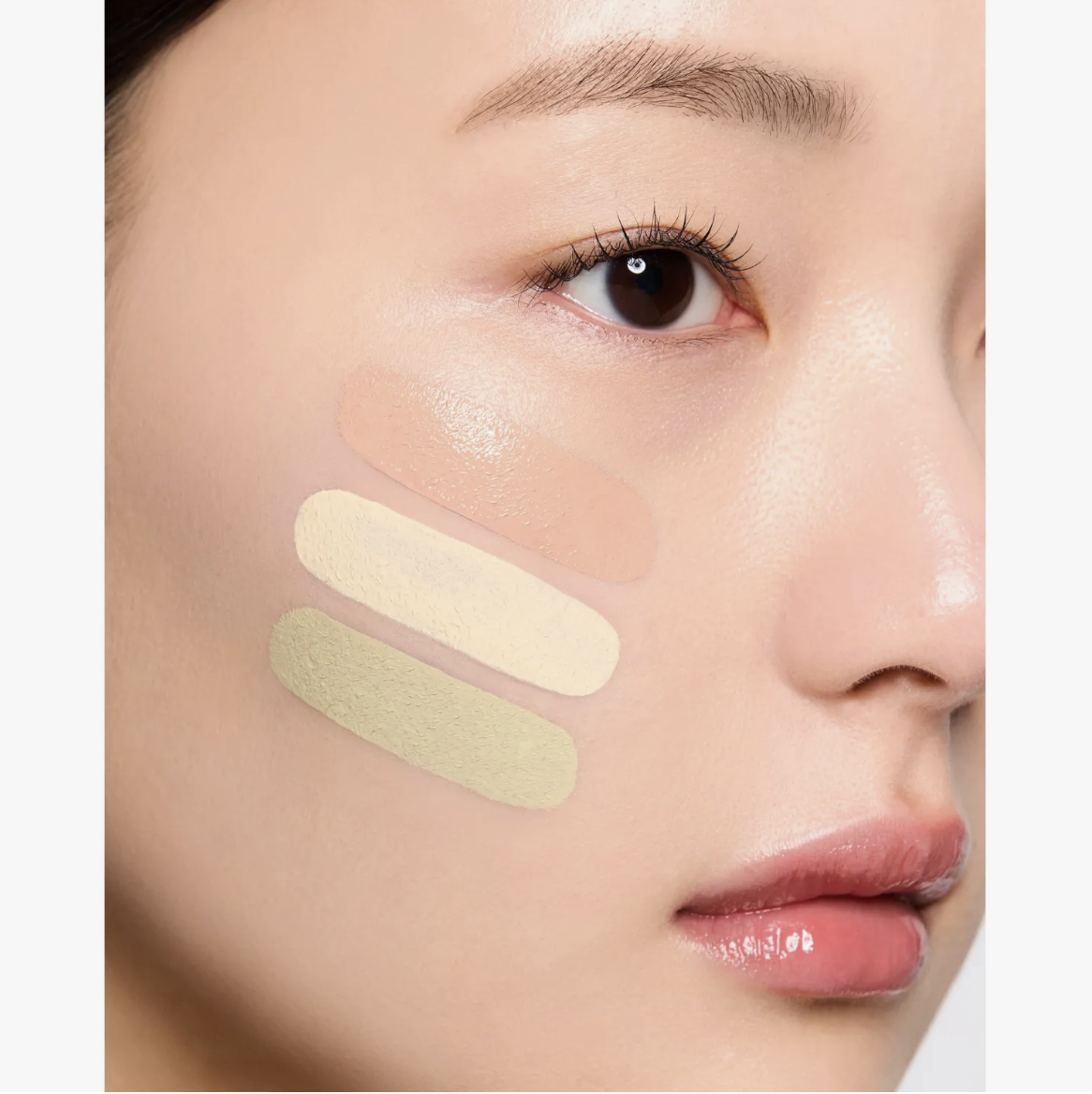 HERA Silky Stay Serum Concealer 柔滑遮瑕液 8g (多色選擇)