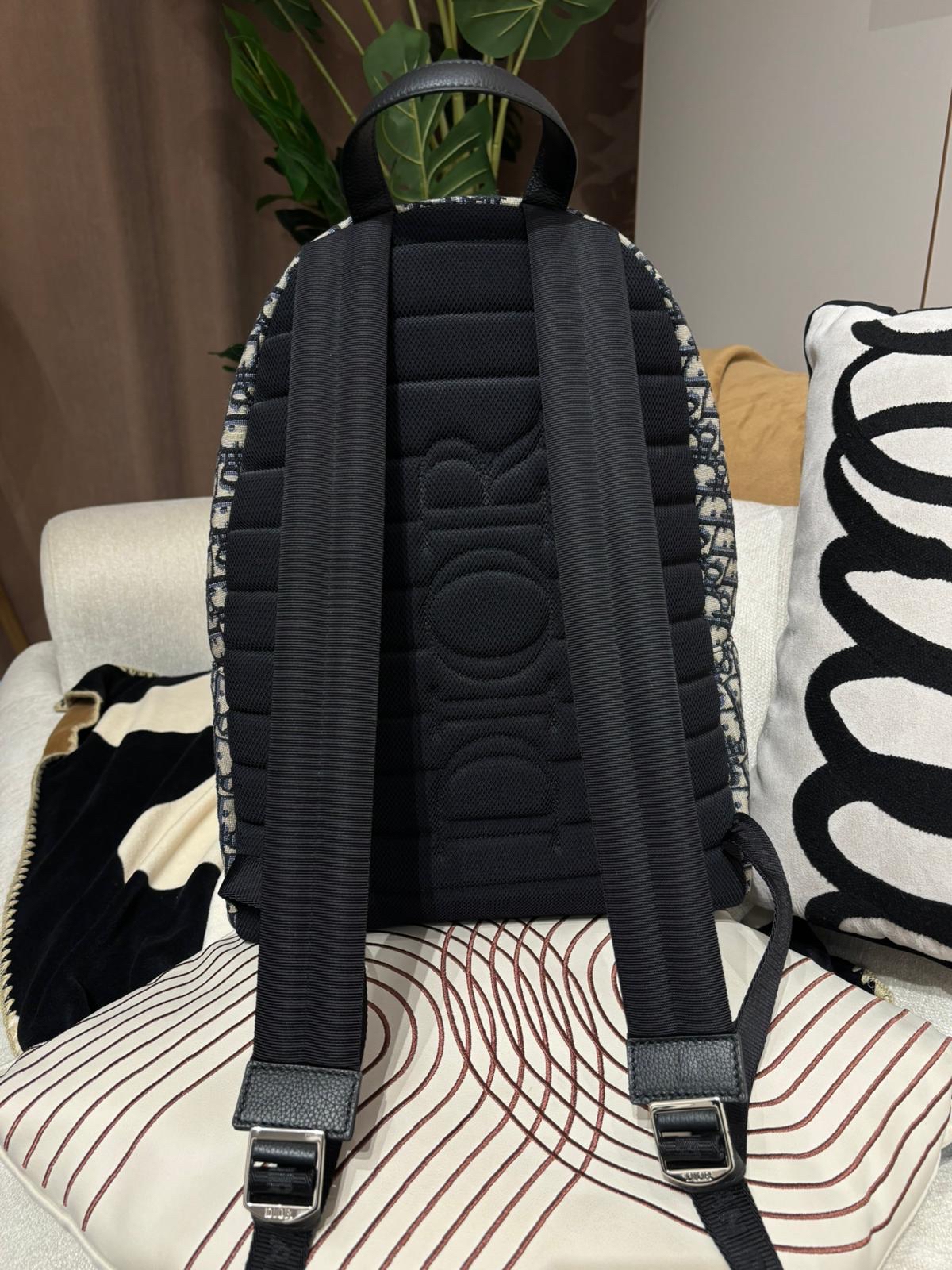 Dior Rider Oblique Backpack 100%Authentic, 98%New ✅收據✅ certificate✅Dust bag