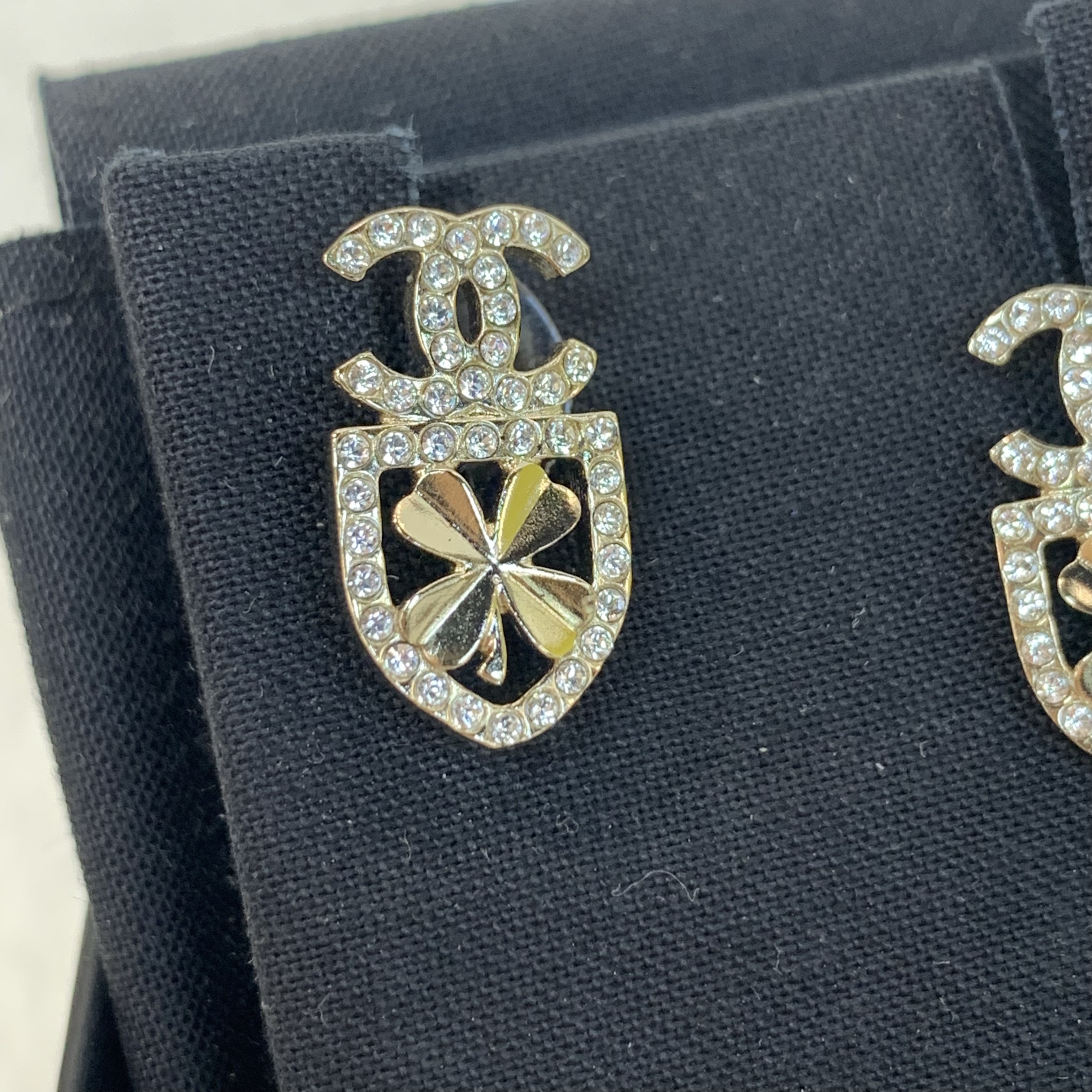 小資女最愛🫧Chanel閃鑽耳環