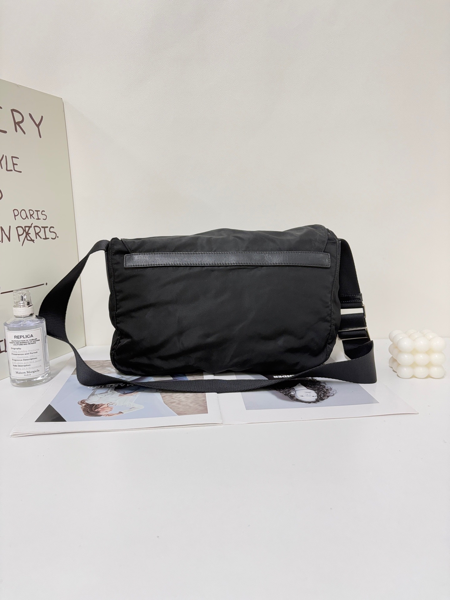 【預訂貨品】prada黑色尼龍郵差包