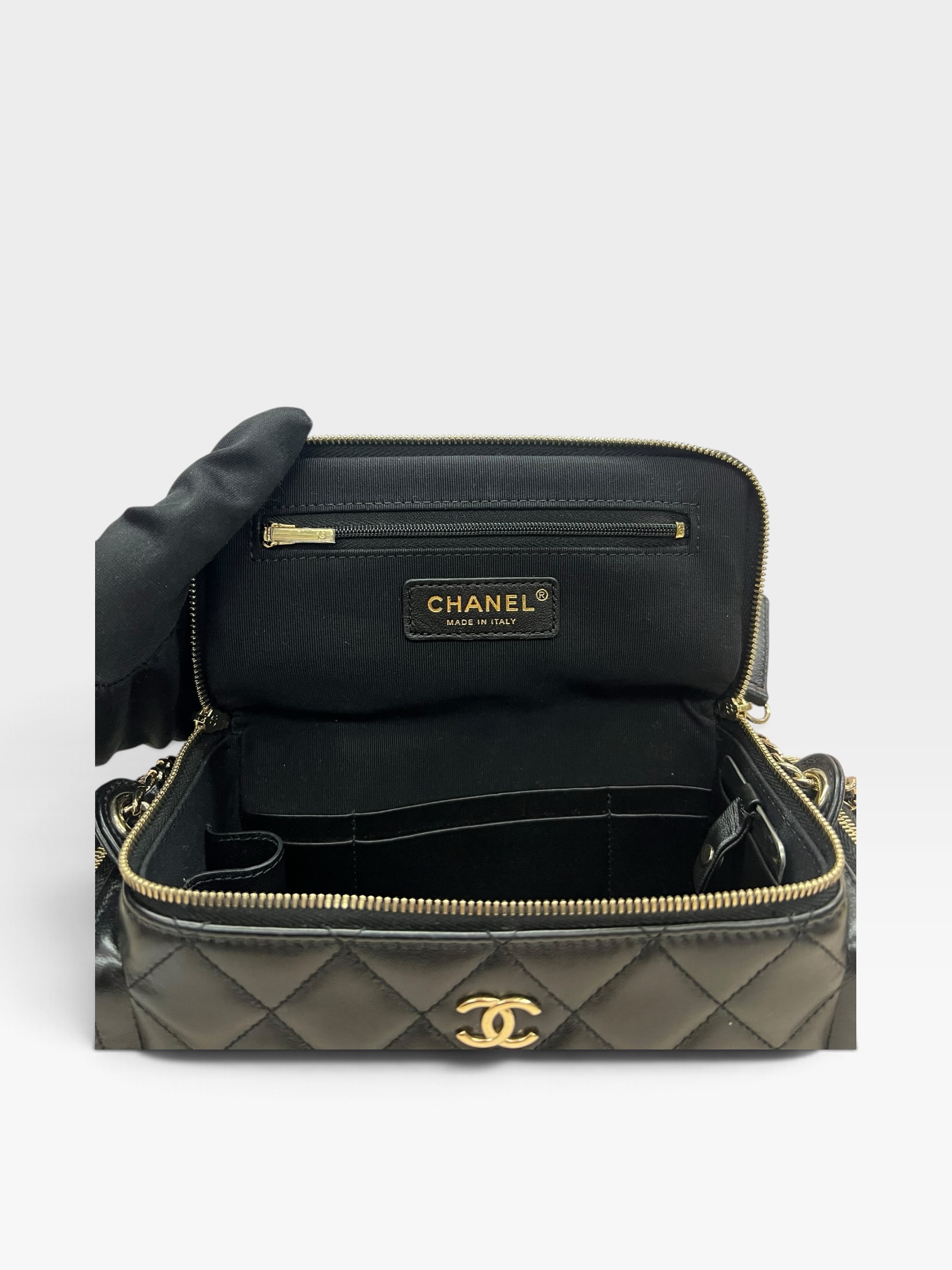 Pre-Owned Chanel Multi Pocket Vanity Case/Product Code: 102301
