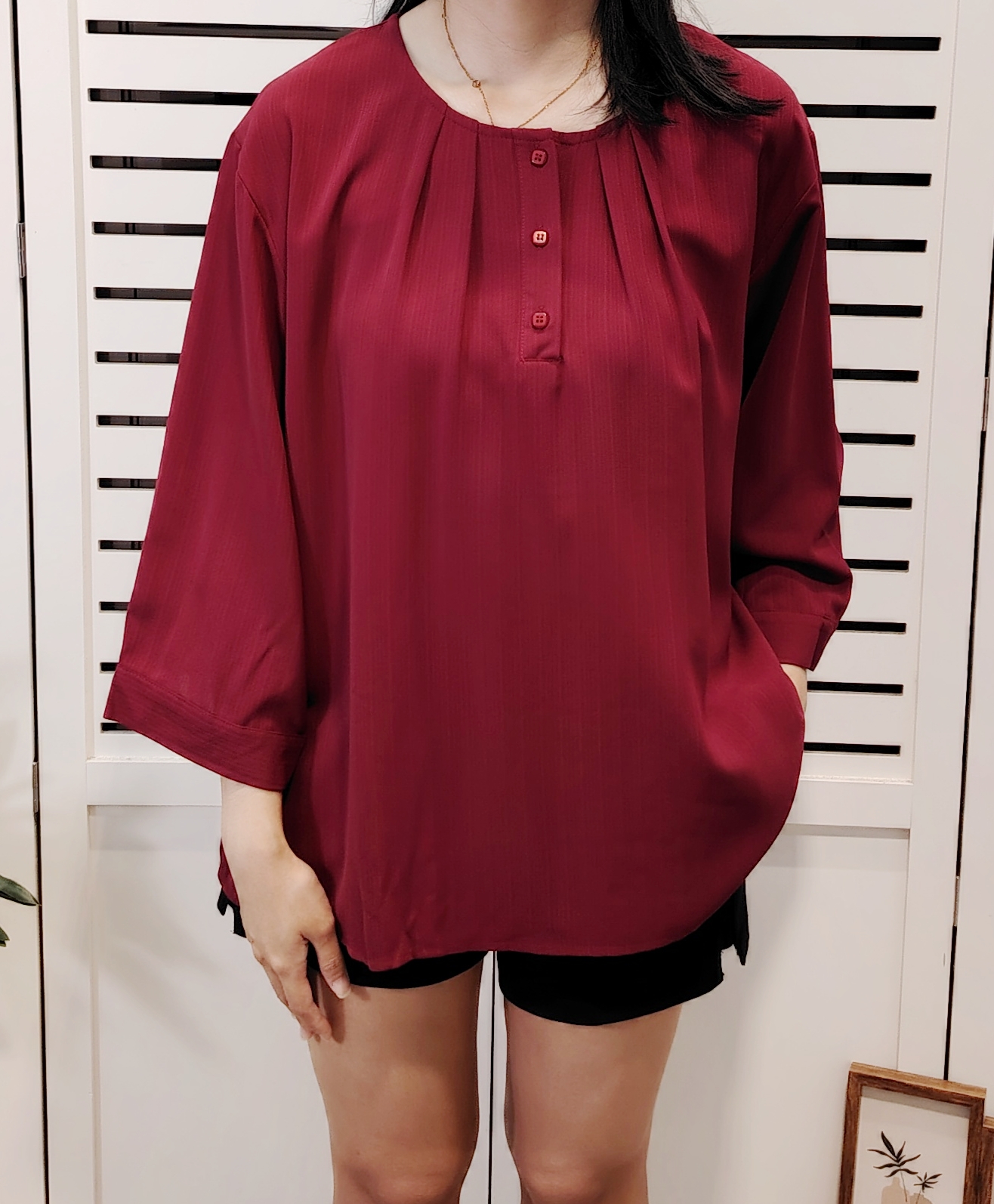 LY608.1 3/4 Sleeve Chiffon Blouse