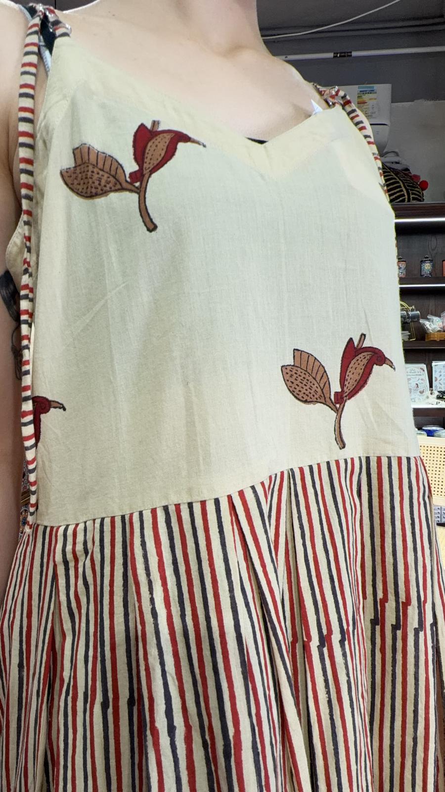 2921 Mud V Neck With Stripe Top / Short OP 31"