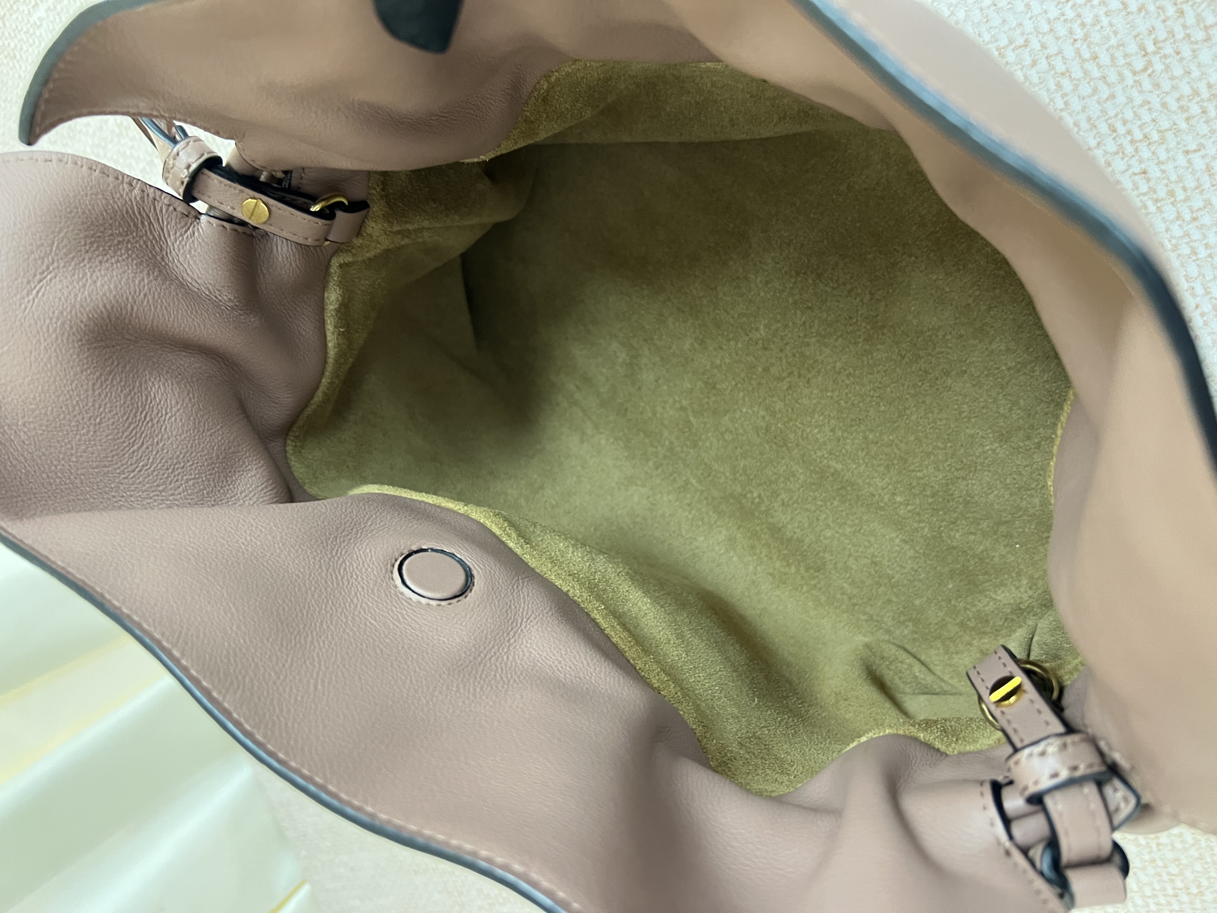 Pre-owned Loewe Flamenco/ Product Code: 26032201