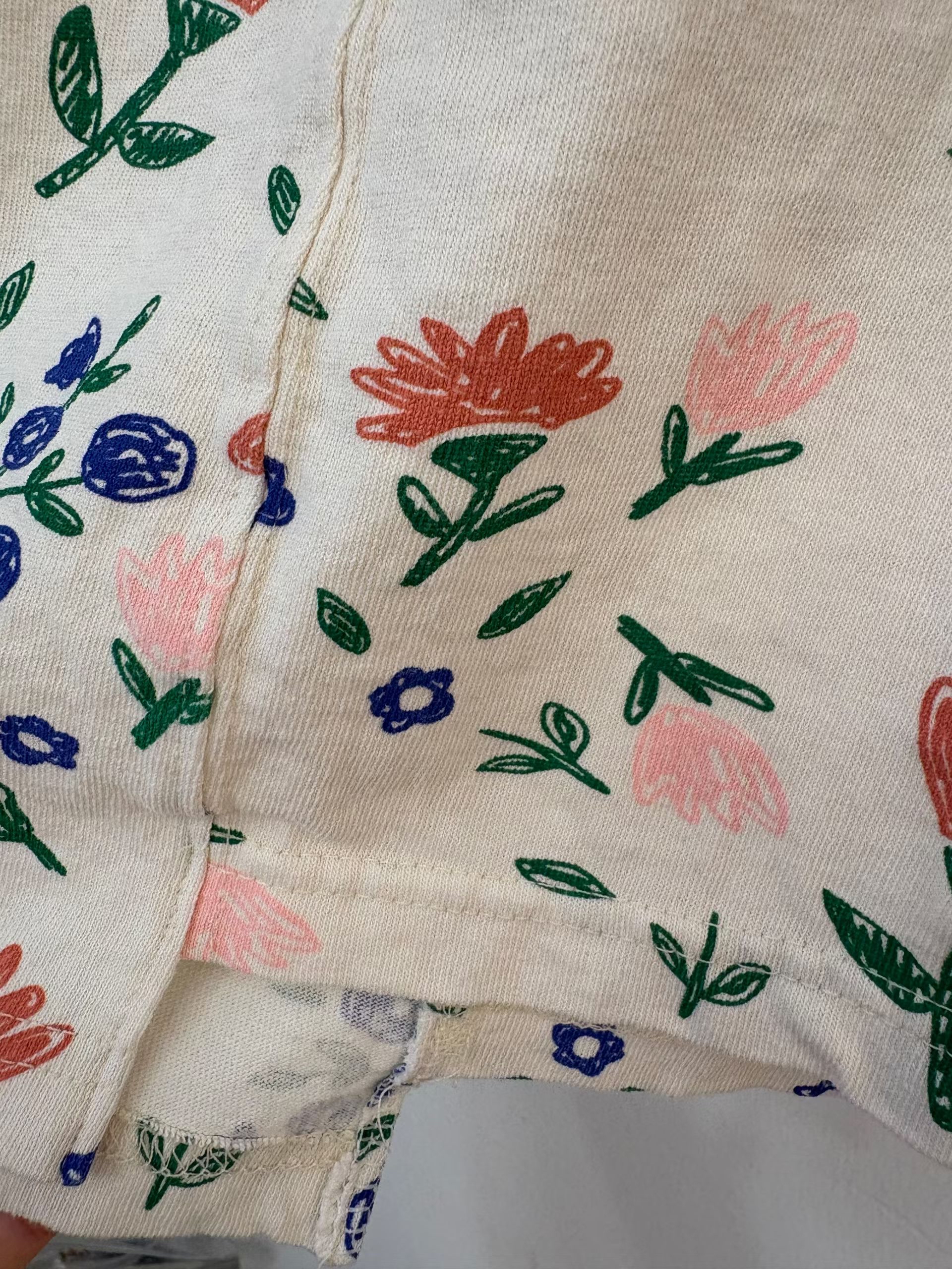 LO OX 彩繪花圖案top