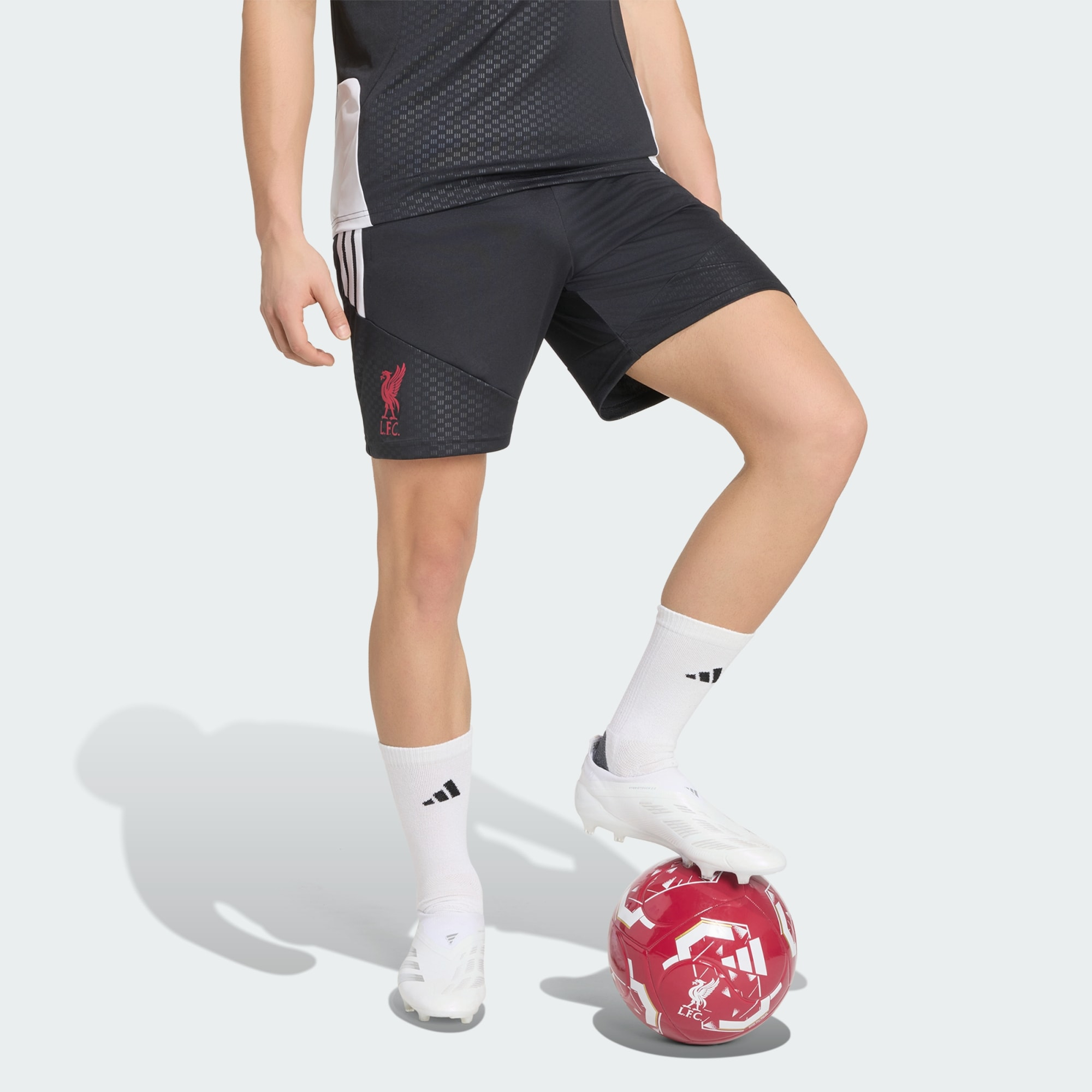Adidas Liverpool 利物浦 2026-27 Tiro 黑色訓練短褲 KB5776