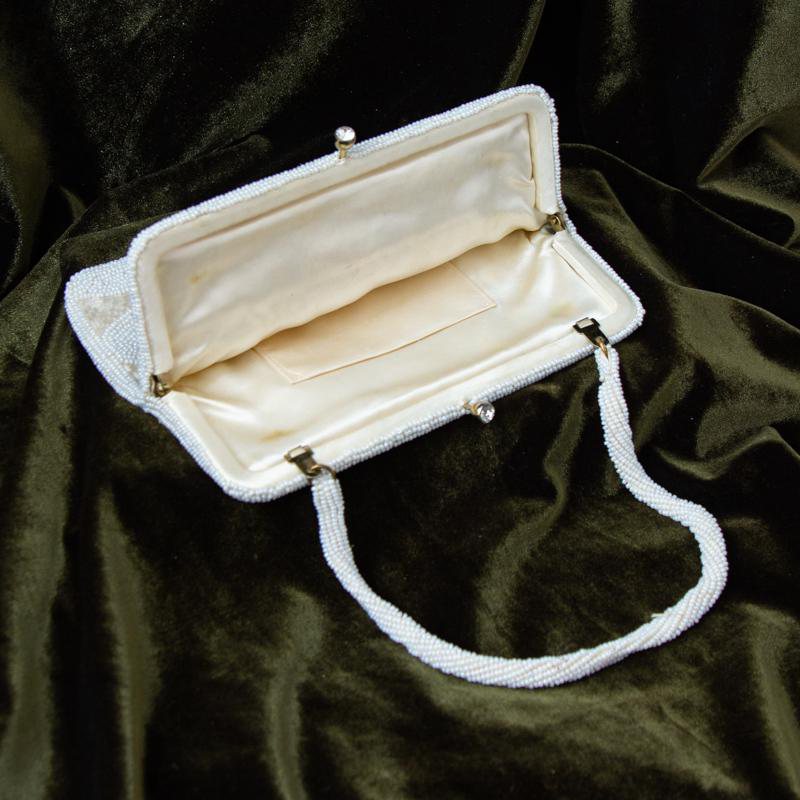 C.a. 1960s Wavy Pattern Handmade Two Tone Bead Bag from Germany (EV259)