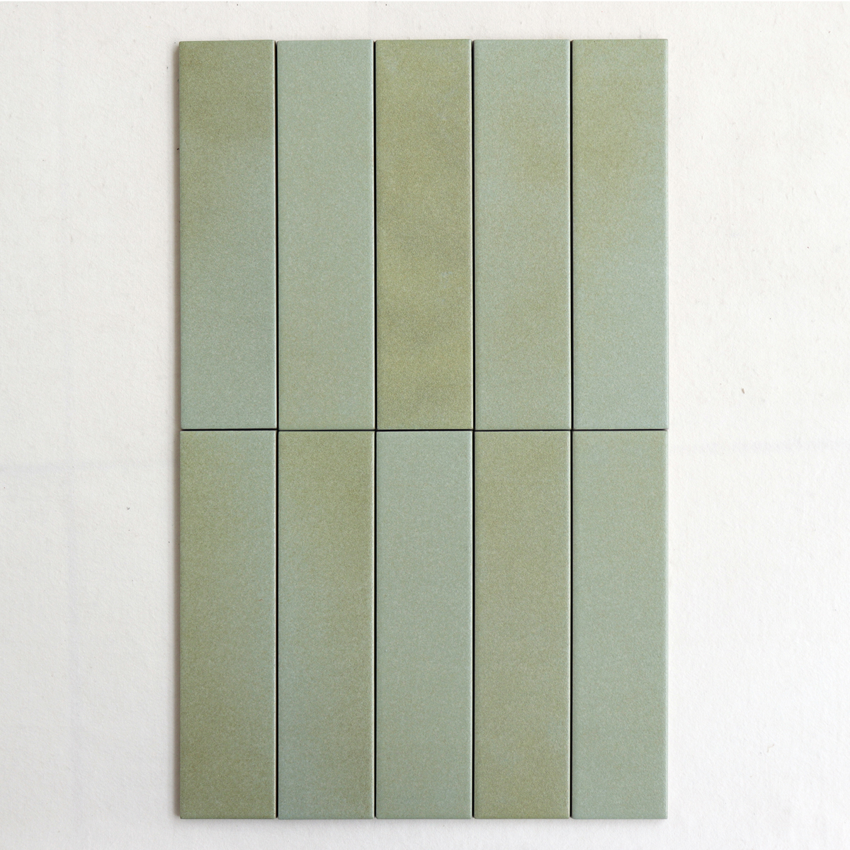 Cloudy Matte 60 Tile