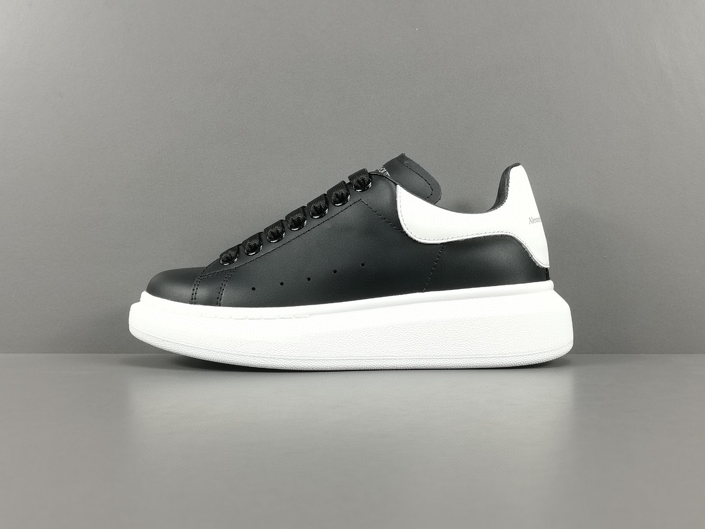 Alexander McQueen Sneakers