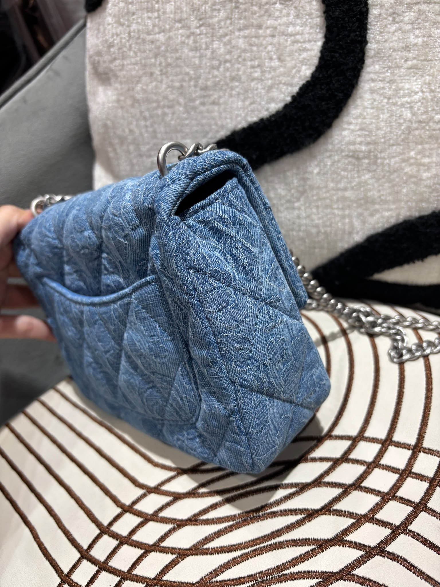 Chanel Mini flap bag with Heart Chain Shoulder Bag AS3829 denim 23P 100%Authentic, 99%New ✅晶片✅Dust bag✅Box