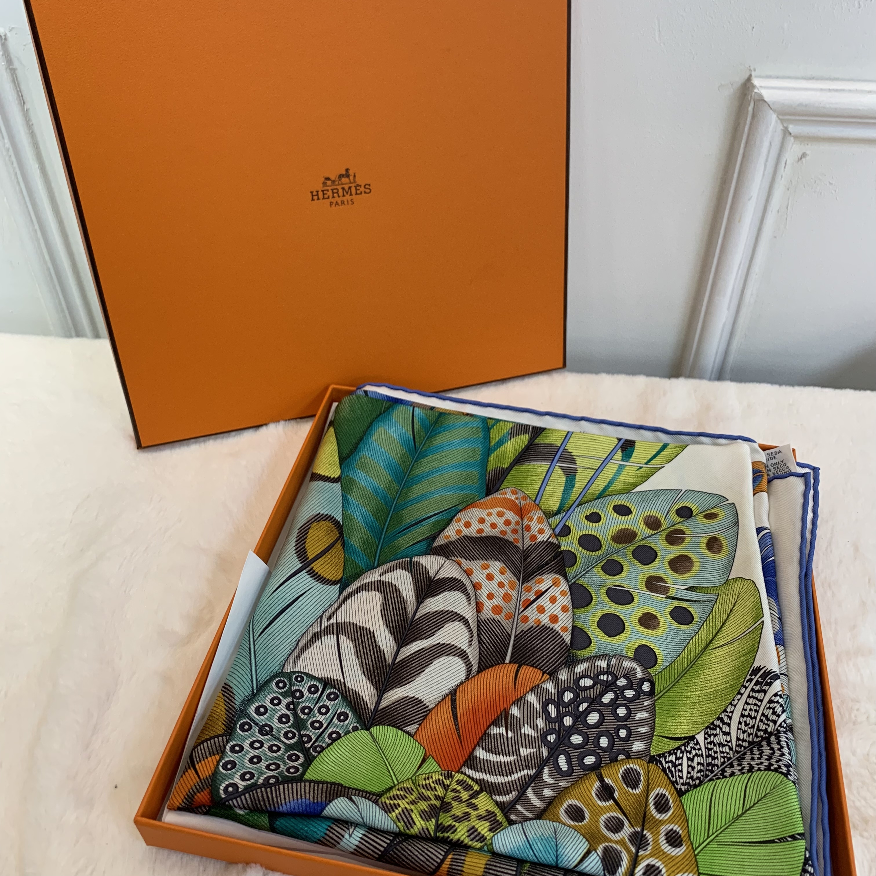閒置新💚Hermes方巾 繁華似錦孔雀羽毛高貴方巾
