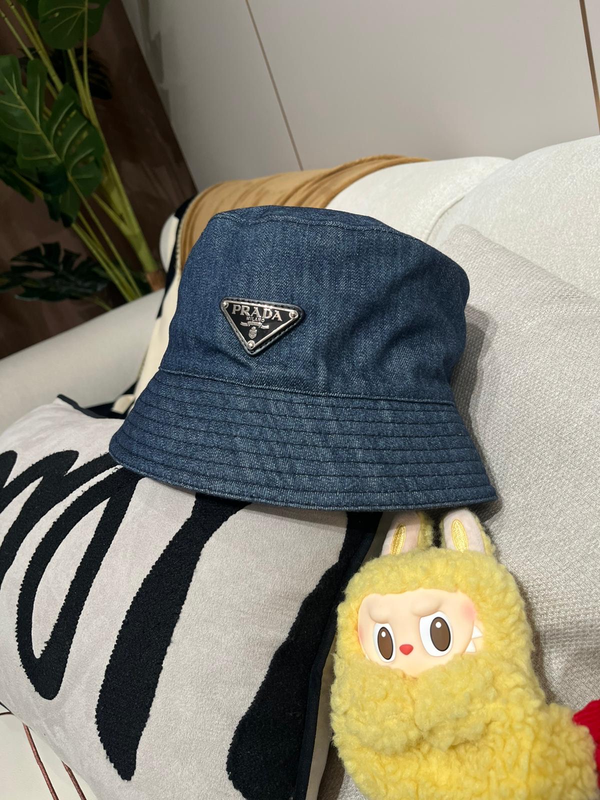 Prada bucket hat M denim  100%Authentic, 99%new