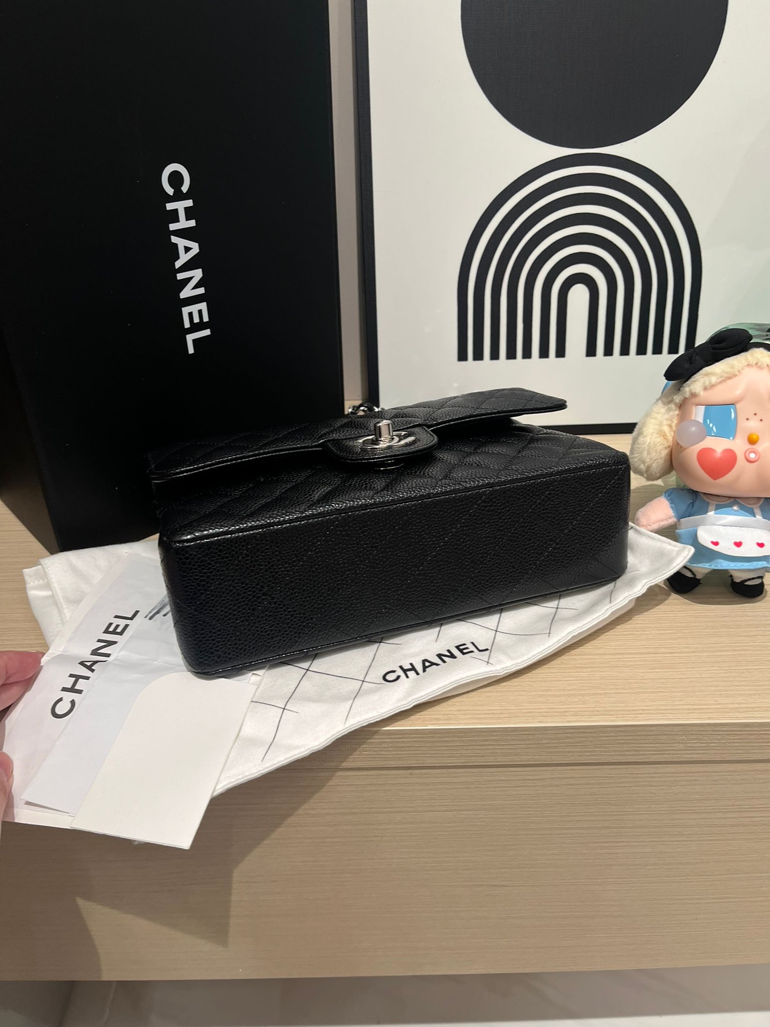 CHANEL classic flap small 23cm A01113 CF23 黑色魚子醬牛皮銀扣,100%Authentic,99%new  ✅ 香港專門店收據✅晶片✅塵袋✅box  