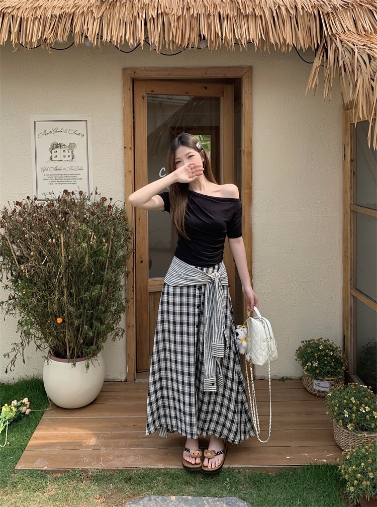 B78(3988衣) 韩系气质荡领一字肩褶皱腰黑上衣