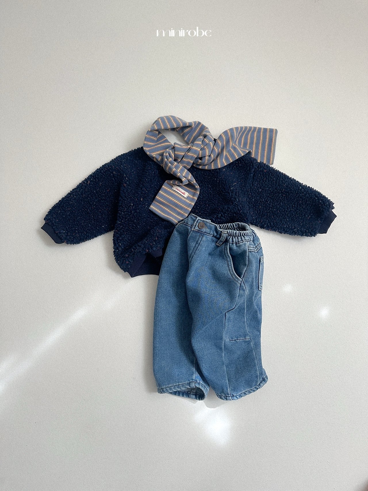 Mnirobe | Dart denim pants
