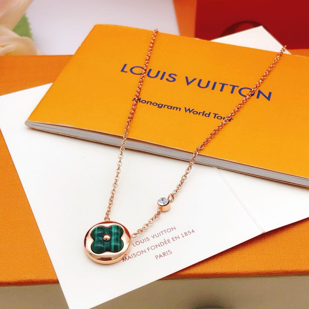 Lv*最新款🆕🆕玫瑰金色綠色貝母頸鏈