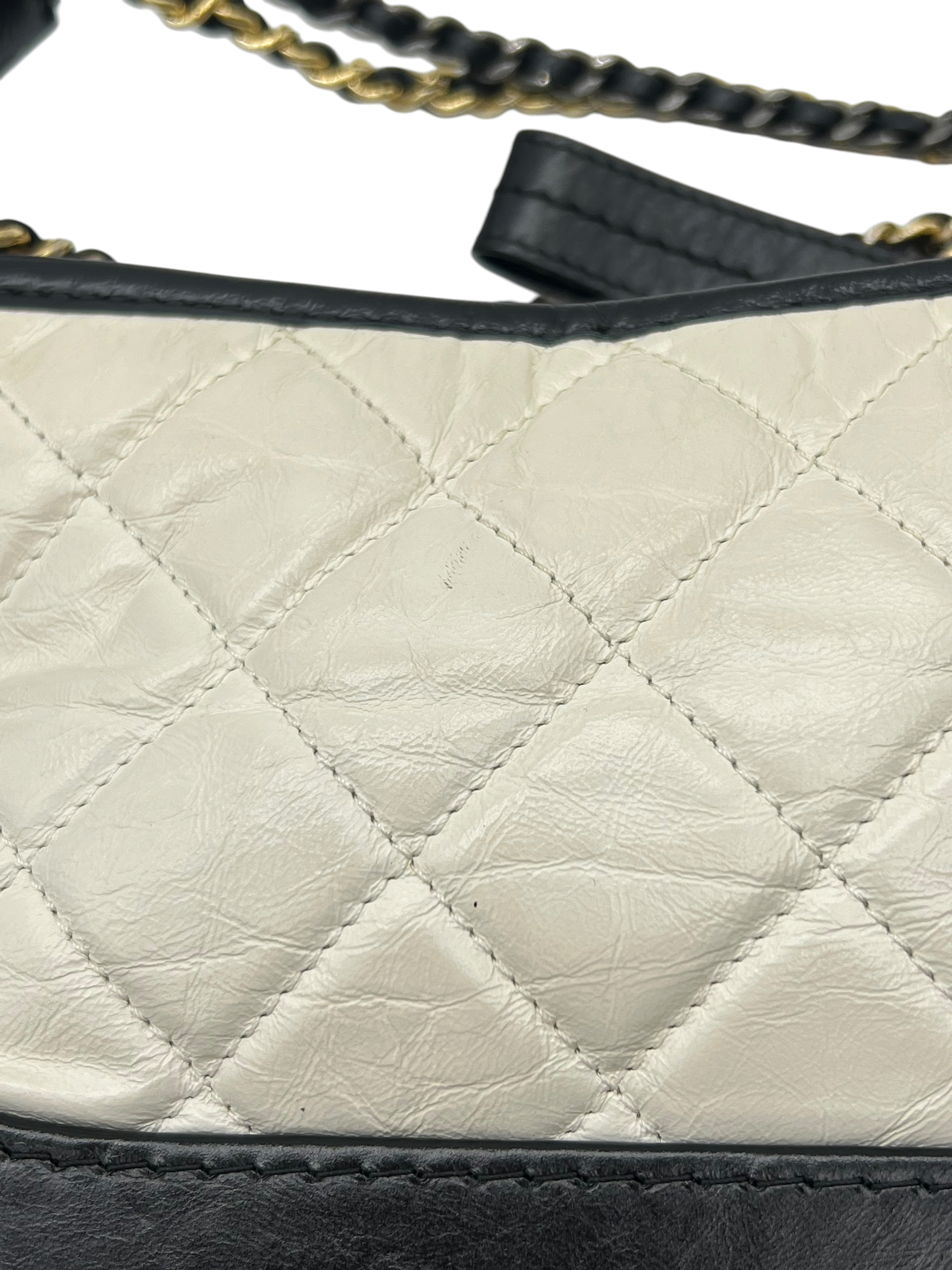 Pre-Owned CHANEL Gabrielle Small Quilted Calfskin Leather Hobo Bag / Product Code: 26052906