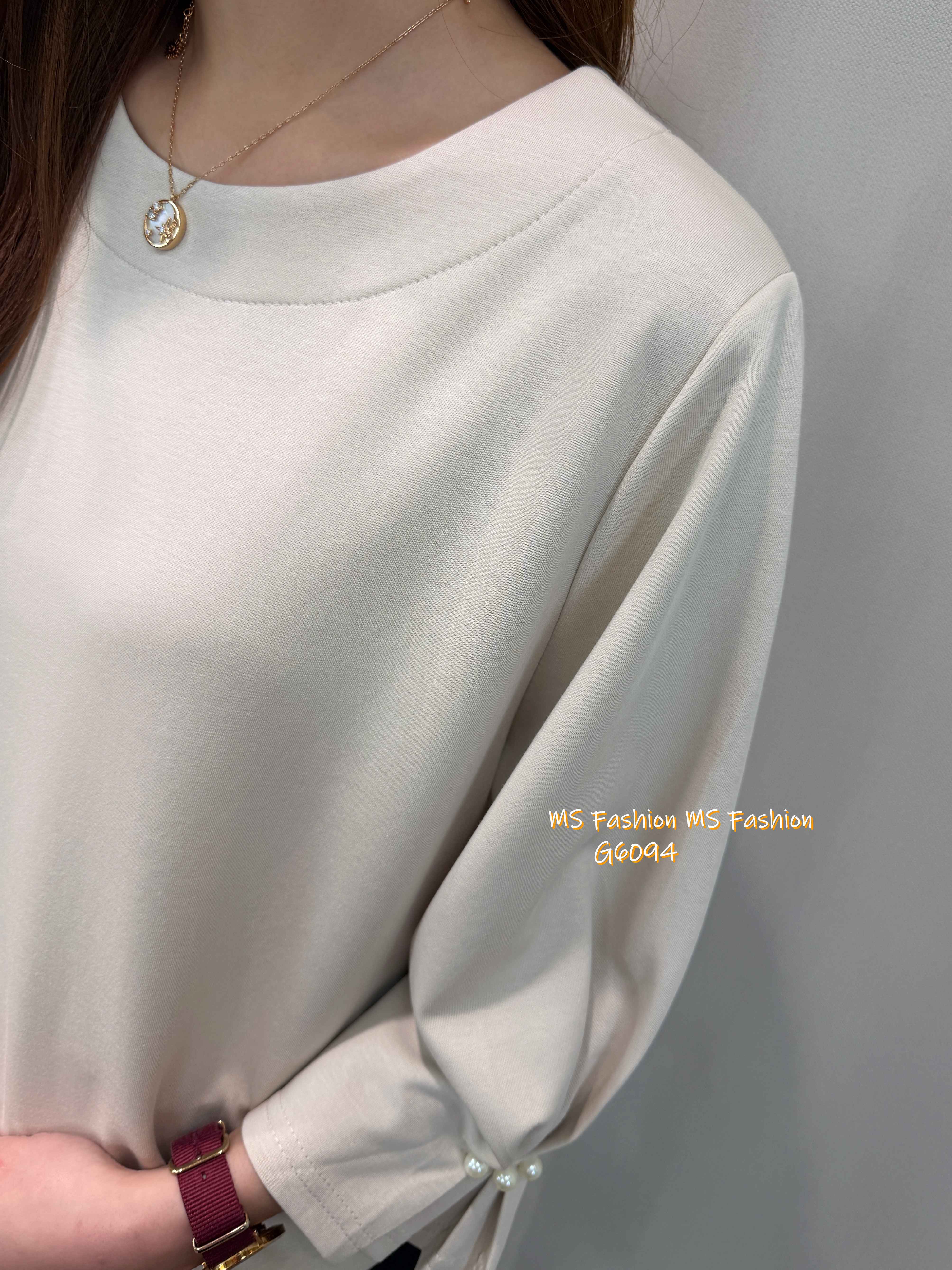 G6094 韓國🇰🇷百摺珠袖淨色top