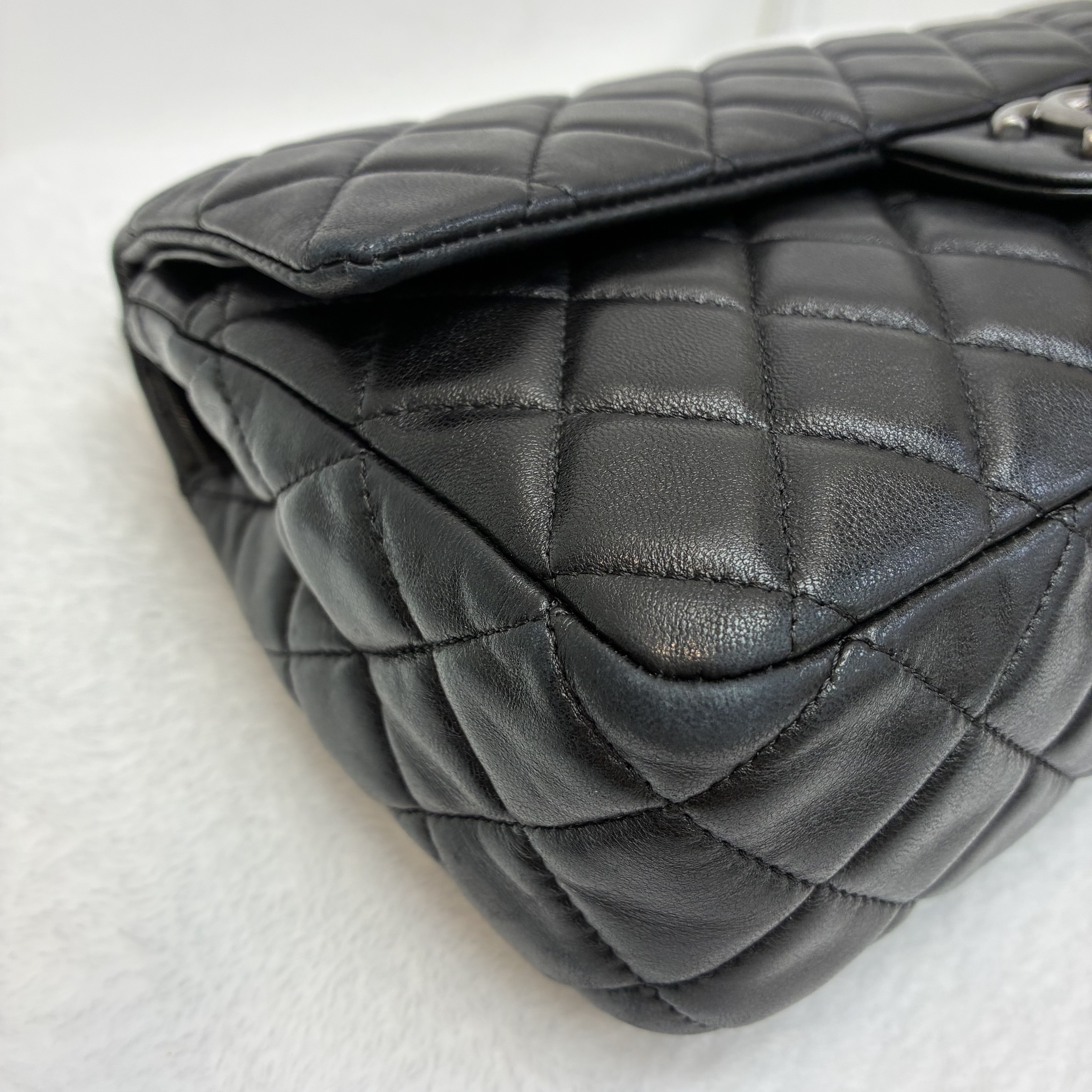 Chanel 香奈兒Classic Flap CF黑銀（做舊）中號