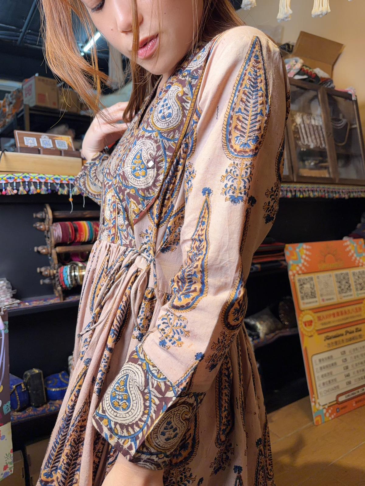 Light Choco Authenic Cotton Print OP 46.5" #1526