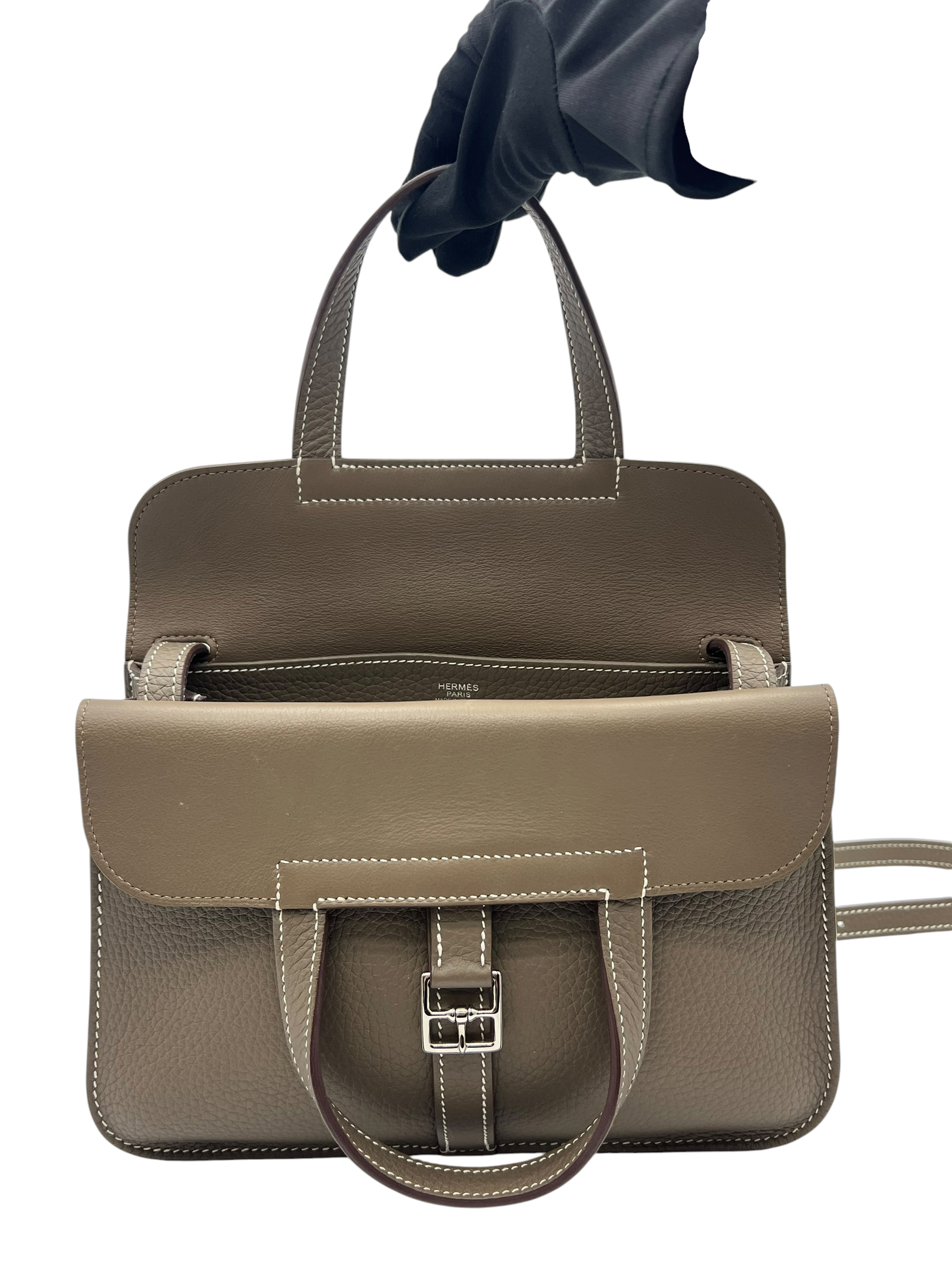 Pre-Owned HERMÉS Halzan Stamp W / Product Code: 26052903