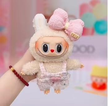 時尚 Labubu 娃娃服飾系列