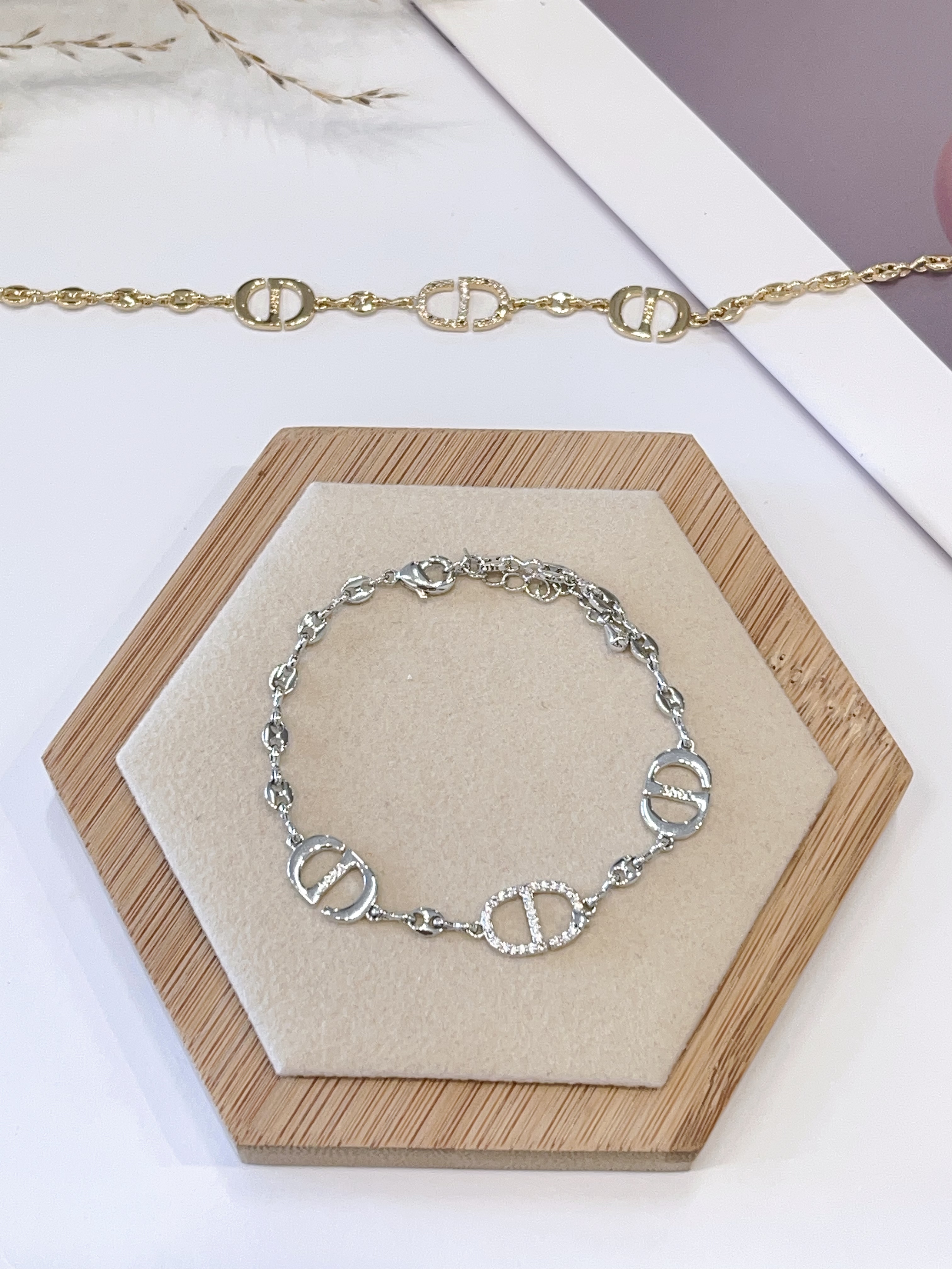 网红猪鼻子🐽钛钢手链