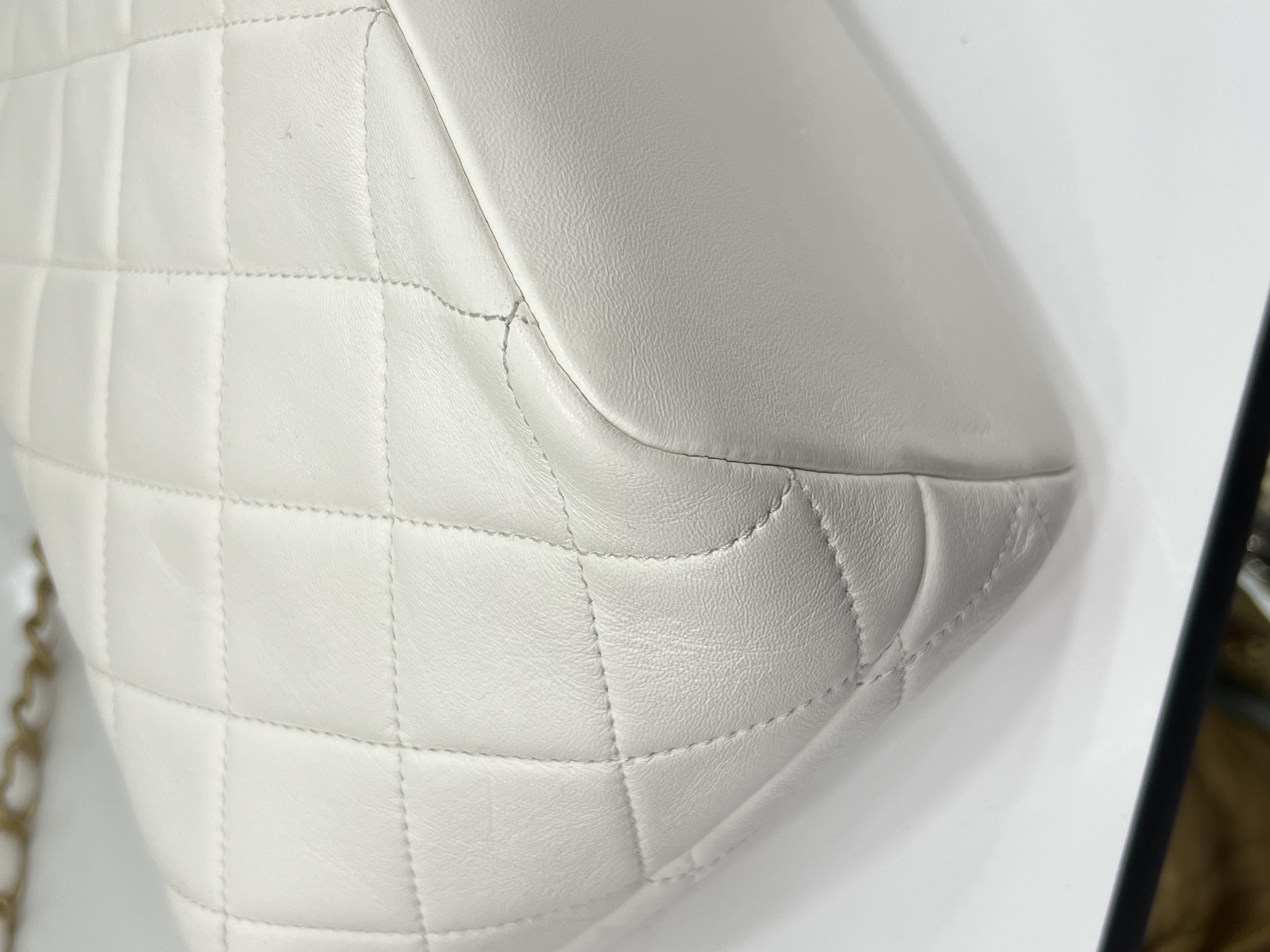 直播貨品 |  [1個-$100 2個-$300］EE105 