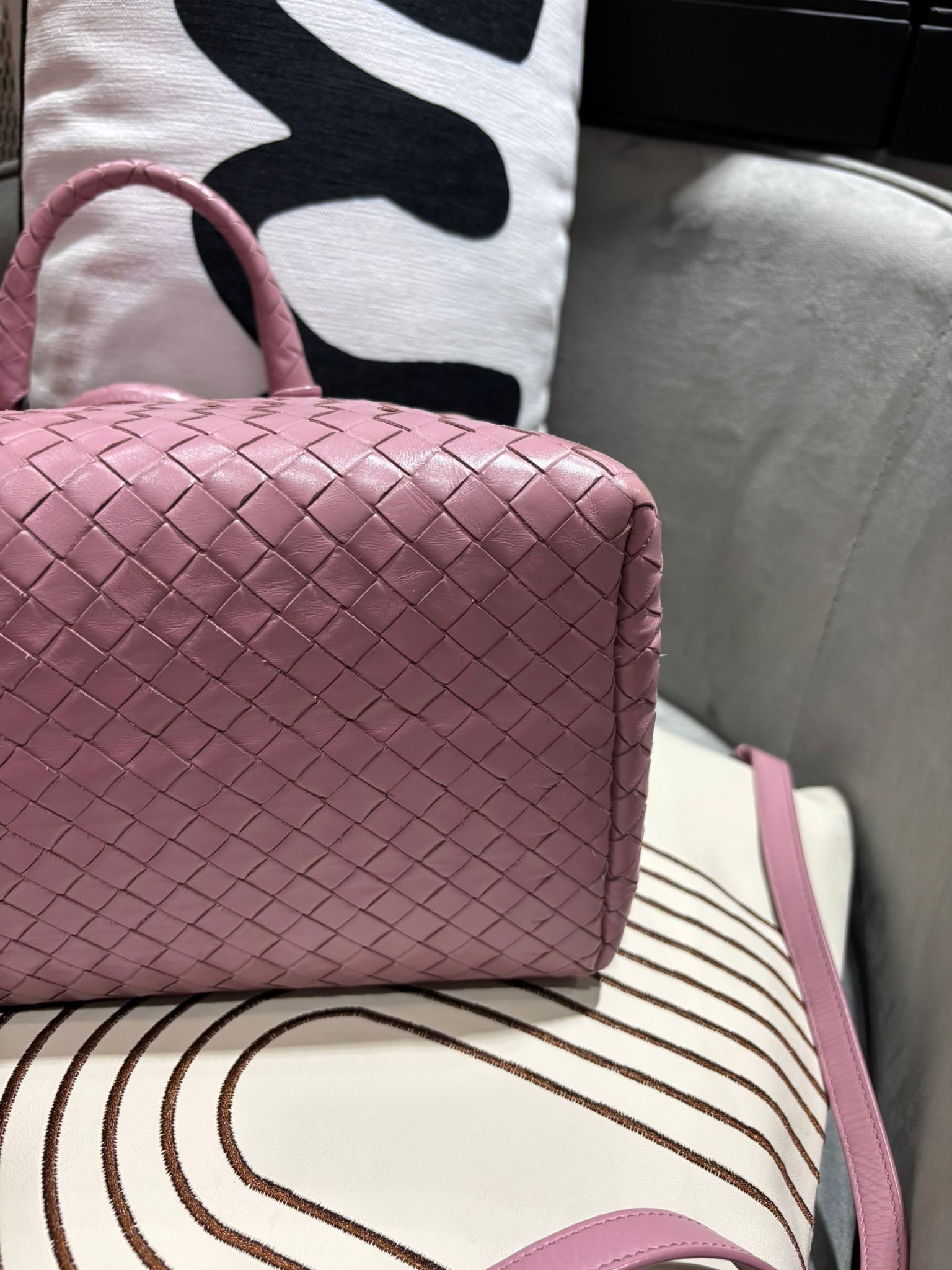 Bottega Veneta Bv 2way bag  100%Authentic ,95%new✅dust bag  