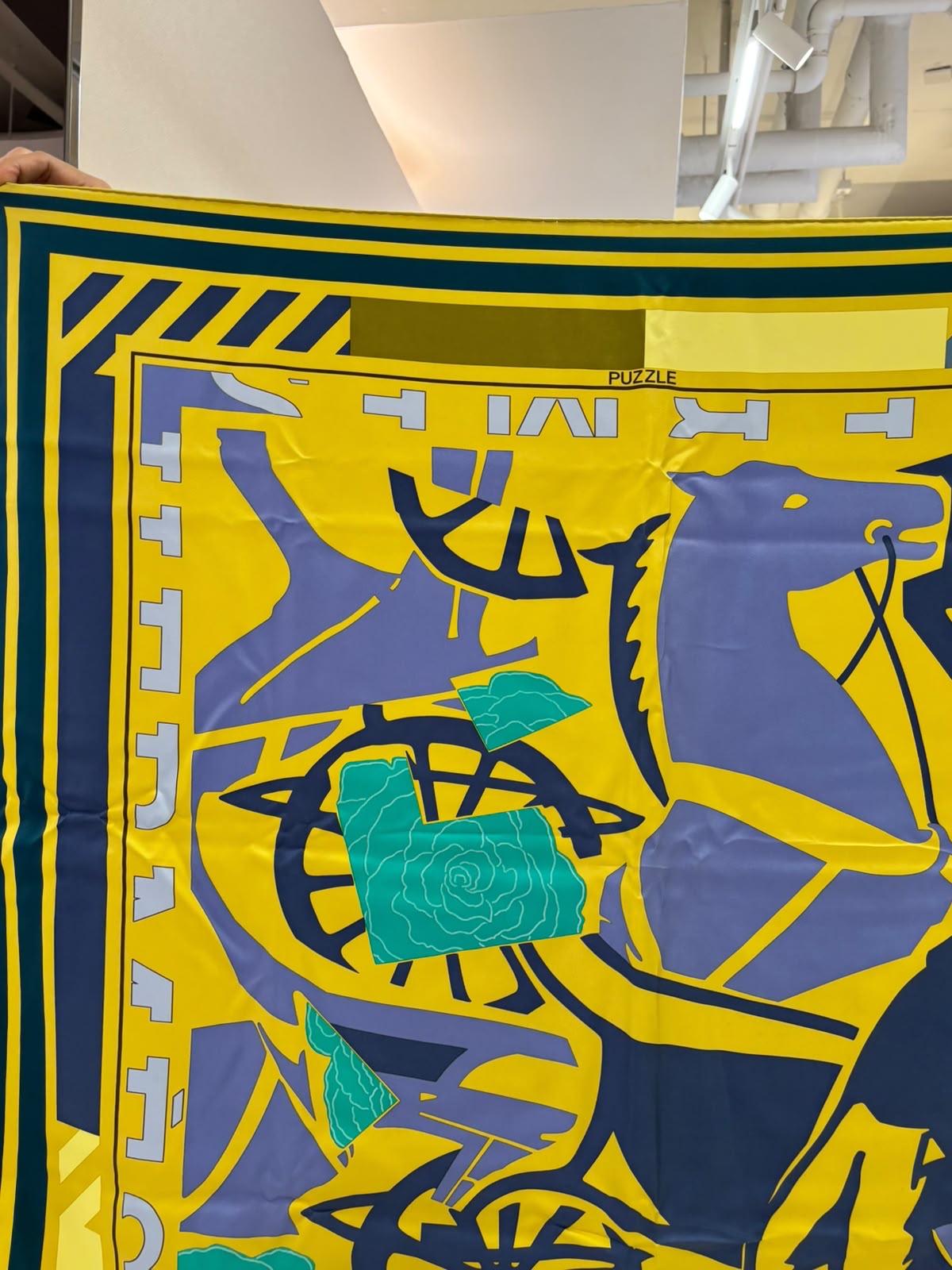 Hermes 90x90cm Scarf 100%SILK 披肩圍巾100%Authentic, 95%New ✅Box