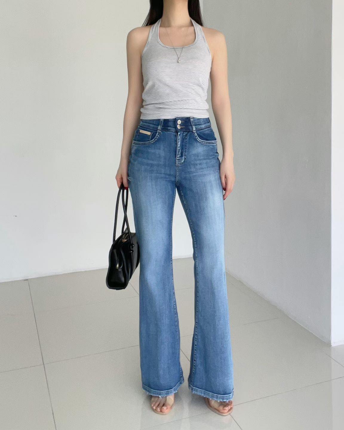 雙鈕小喇叭牛仔褲