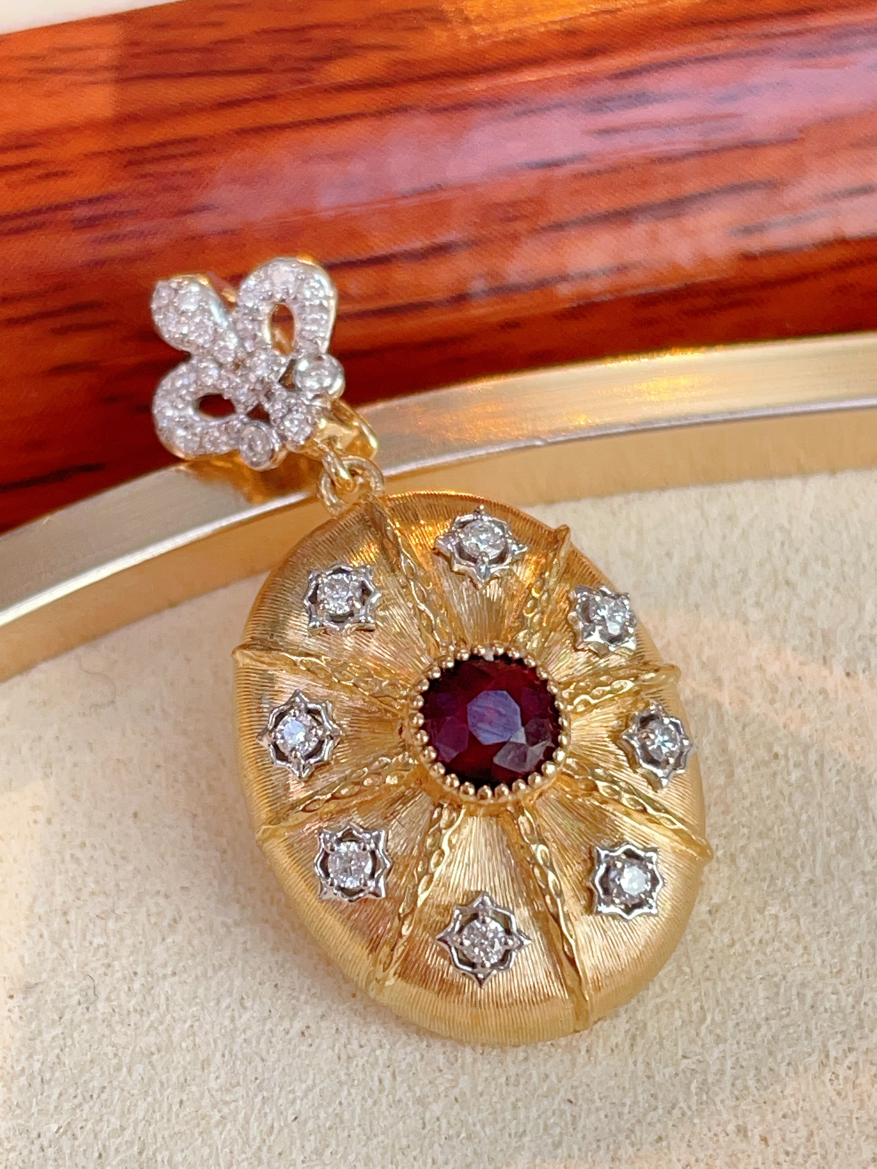 Italian Brushed Gold Ruby Treasure Box Pendant N031354