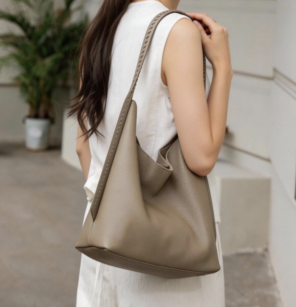 日本HONAYIN頭層牛皮 Hobo腋下包#L9258