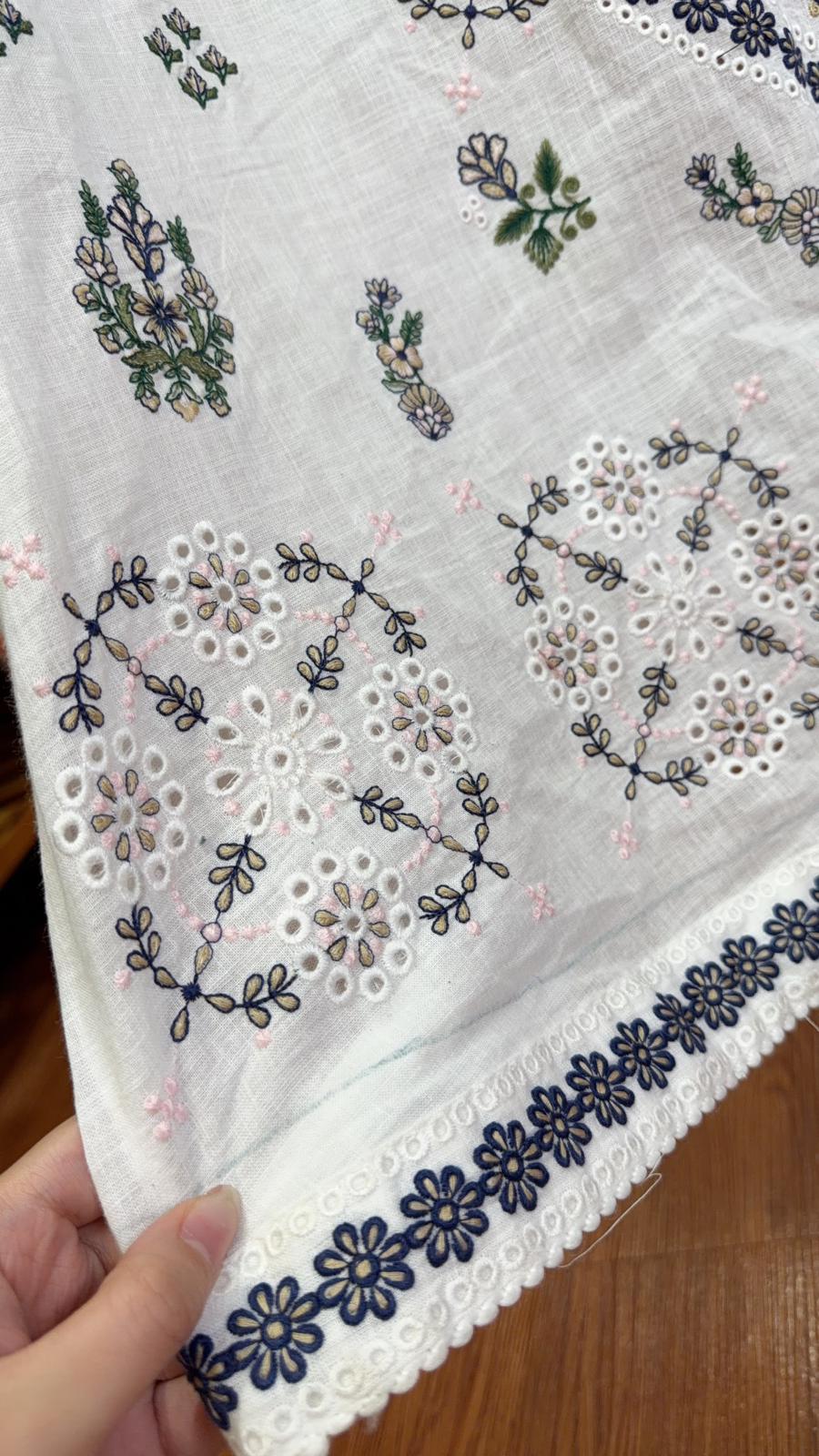 PKT 2642 White Simple Fine Garden Embroidery sleeveless OP 47"