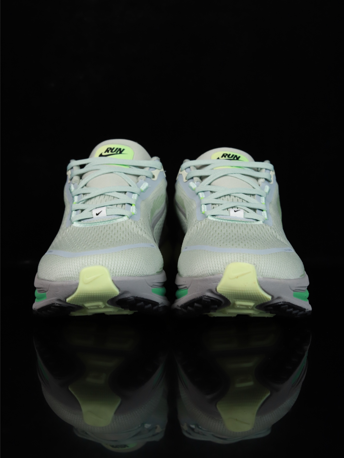 Nike Vomero 18 HM6803-002