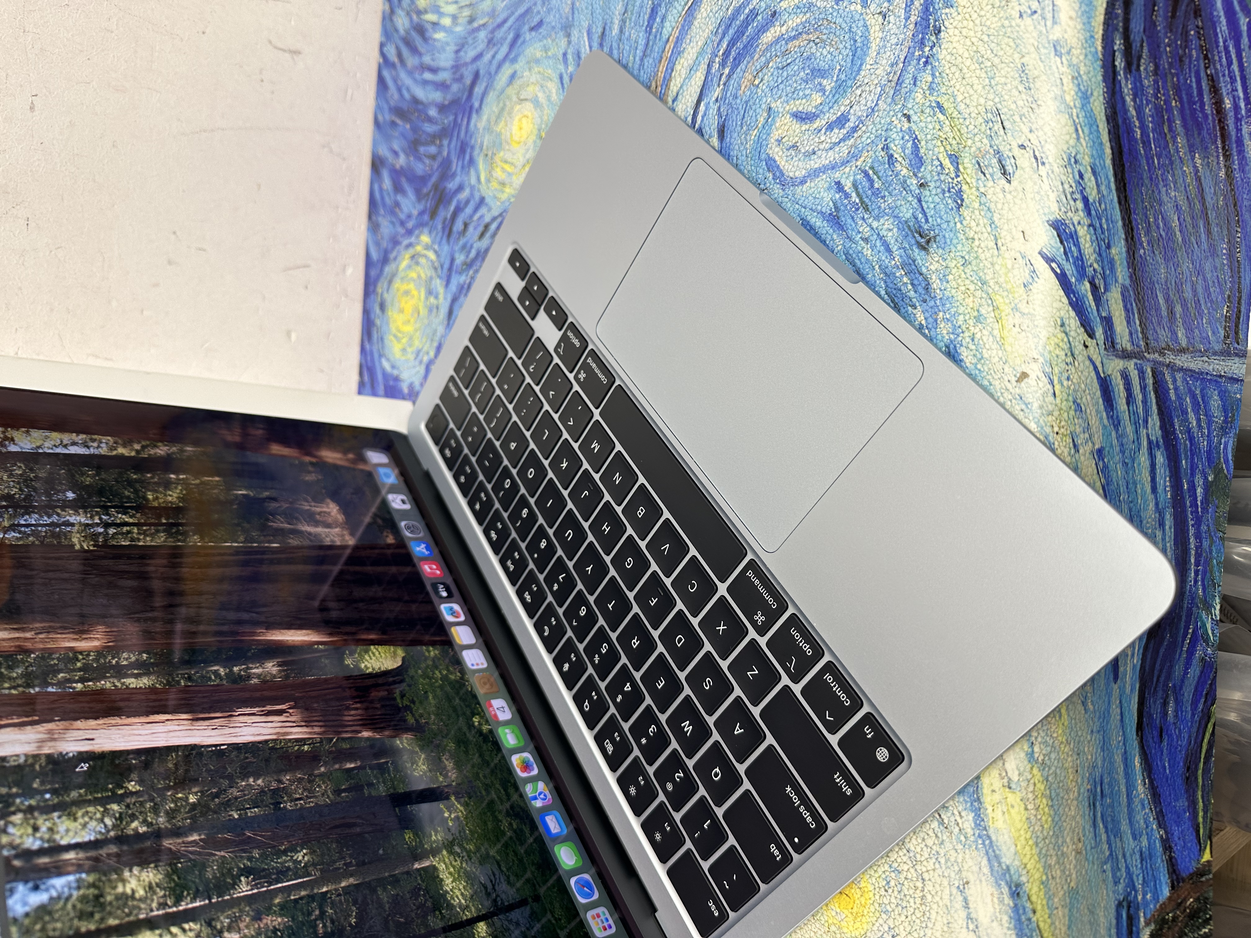 #6123 全新質素 APPLE  MacBook Air M4 2025 M4 CPU/ 16GB Ram/256GB SSD/8核心GPU/Liquid Retina Mon/13吋/天藍色/Gaming Laptop / Notebook / 超強續航能力/文書機 / 畫圖 / 剪片 / Movie / Netflix