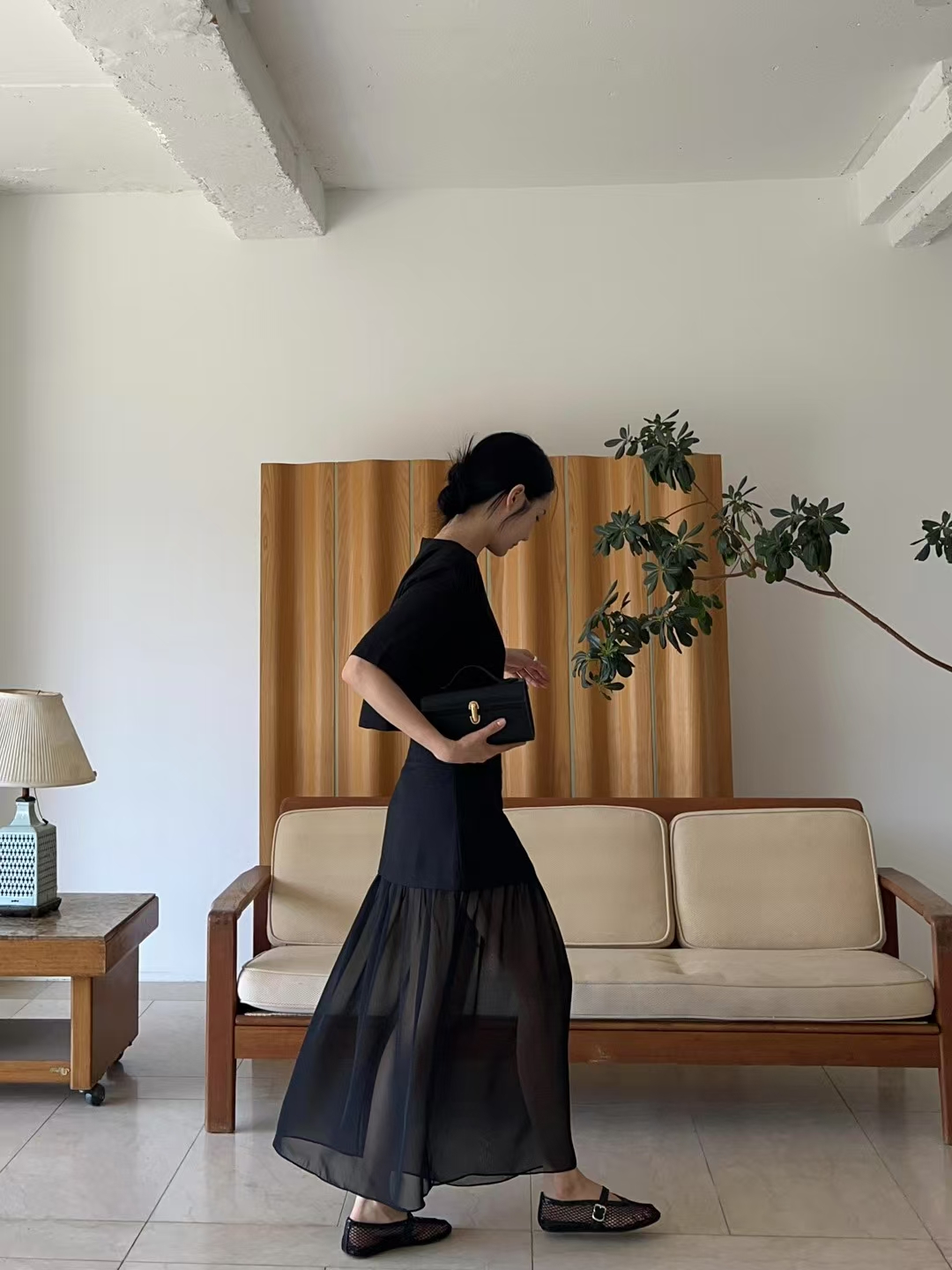 Two-Tone Paneled Skirt with Flowing Chiffon Hem ‖ 拼接质感雪纺飘摆半裙 KR0399262