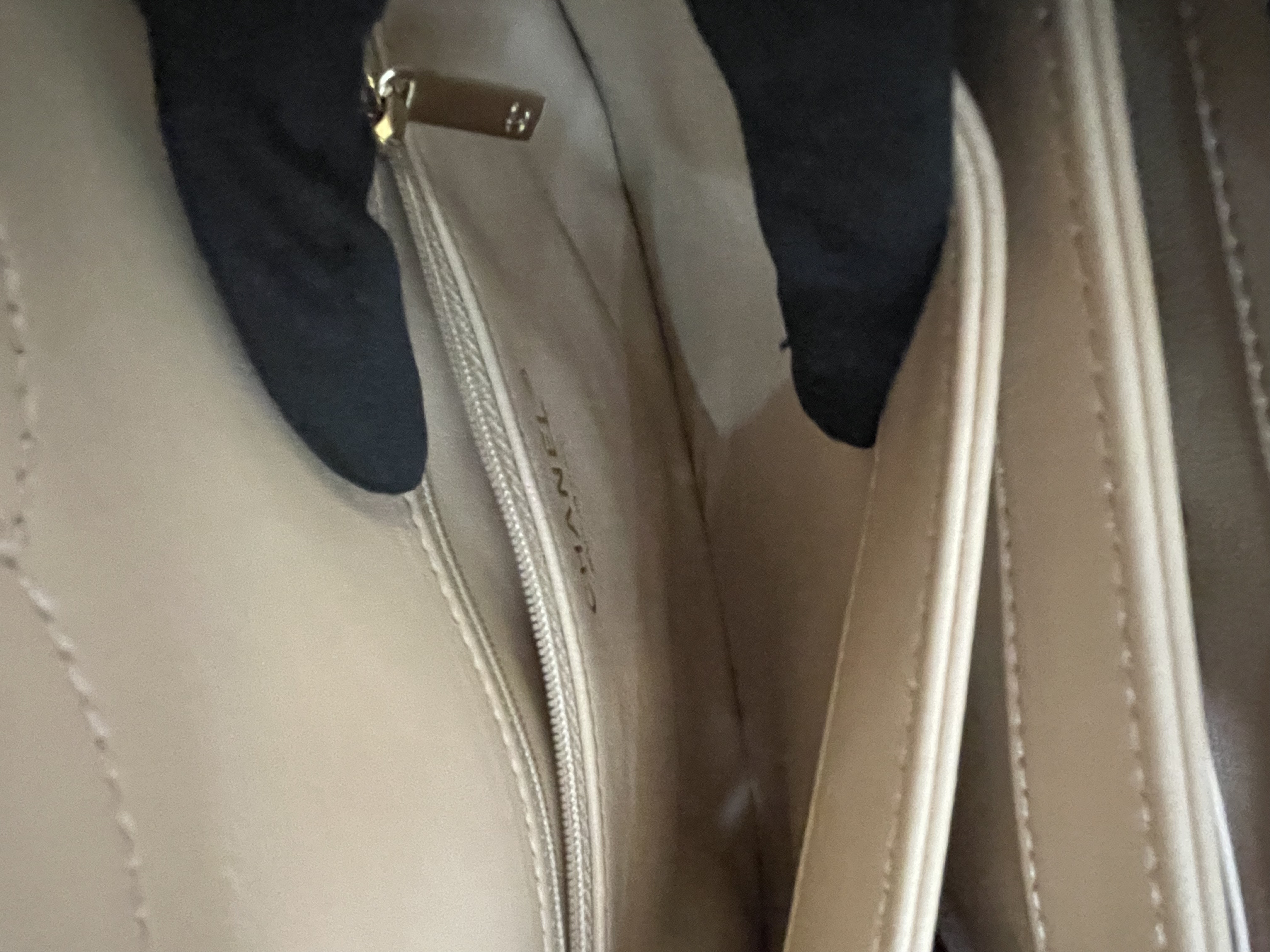 Pre-owned Chanel Quilted Lambskin Trendy CC Top Handle Flap Bag / Product Code: 26032329