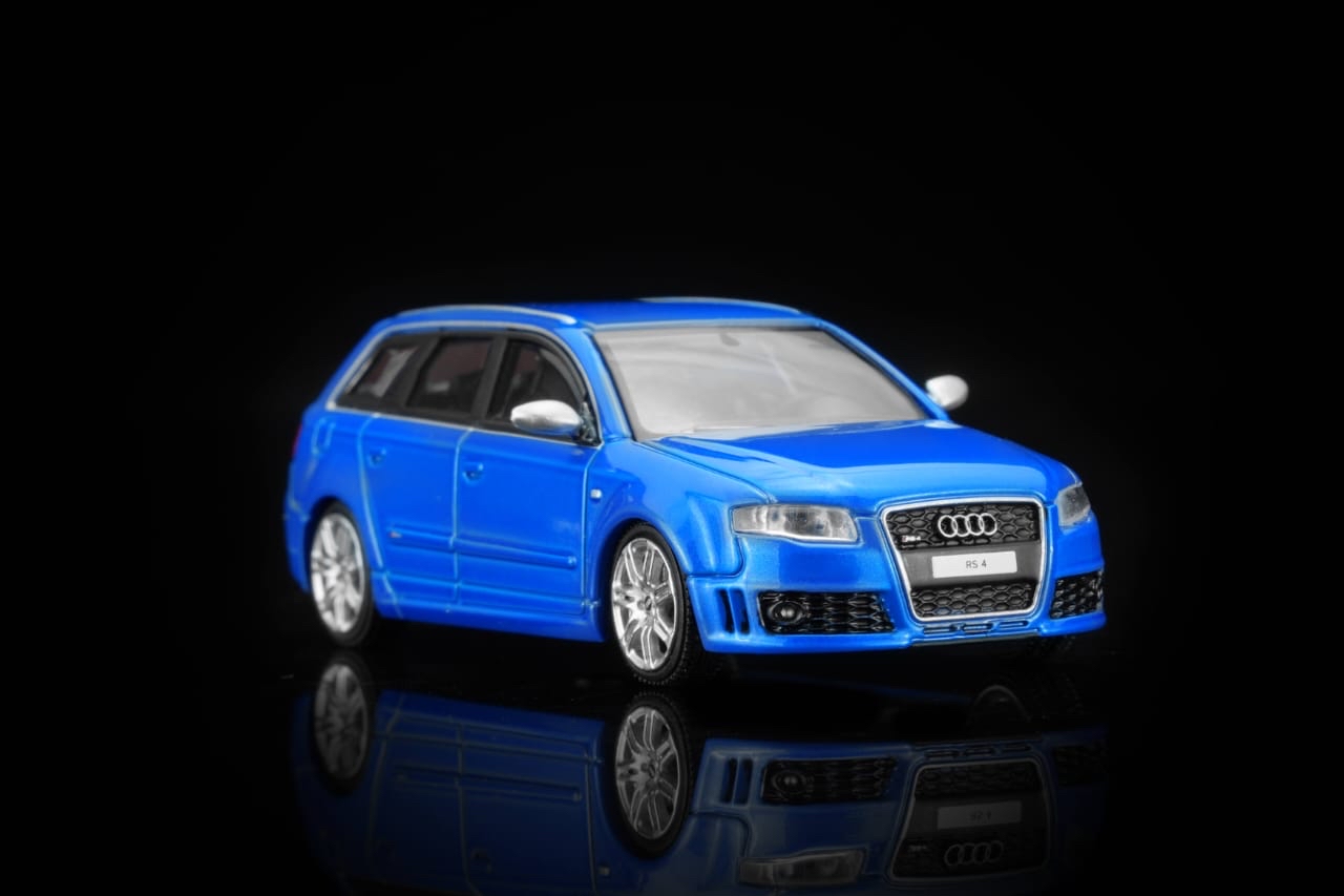 (預訂 Pre Order) Motorhelix (M68303) RS4(B7) 2005 / (M68208) A8 (D3) 2008/(M64030) Lancer EVO IV GSR/(M63552) GTR Nismo R35 2024